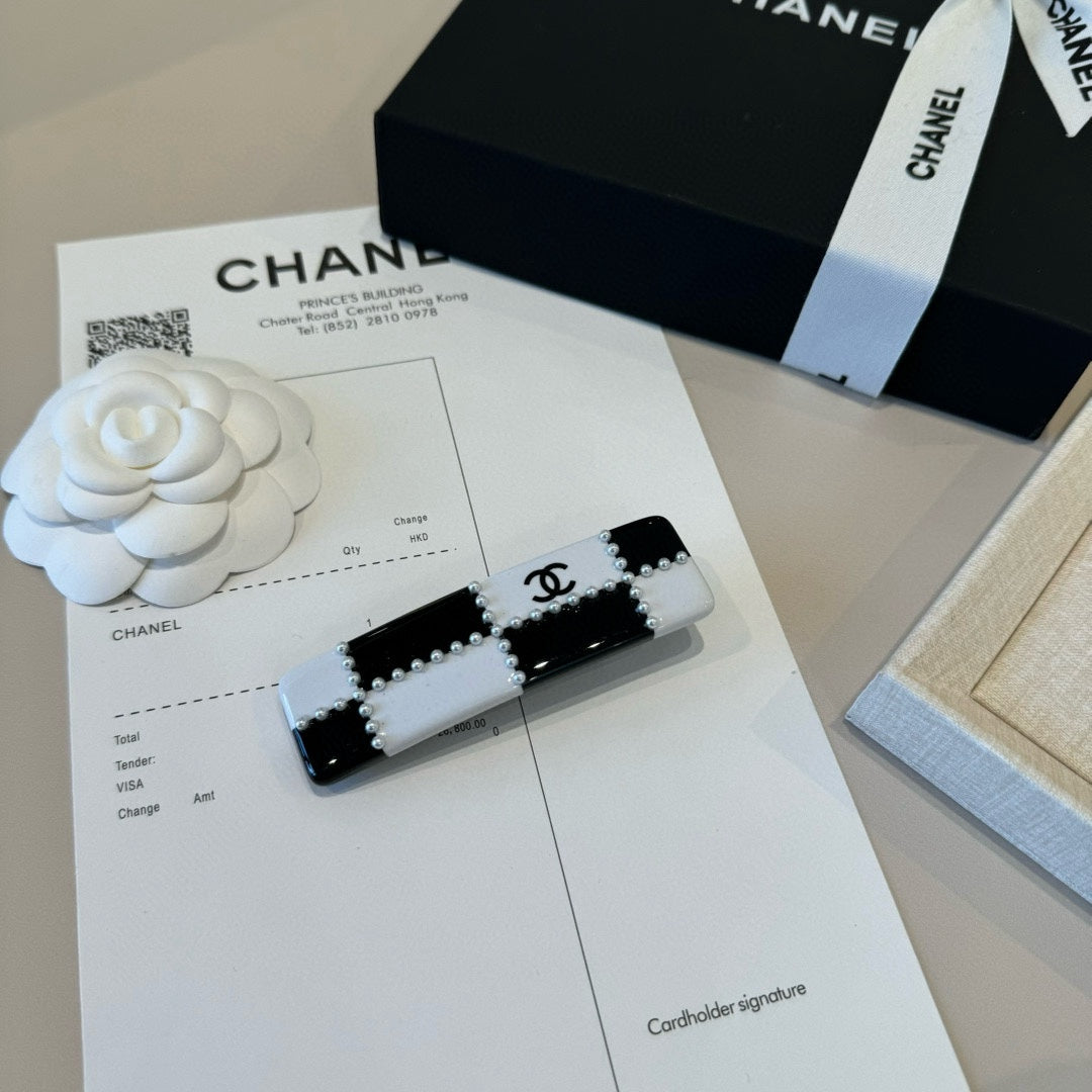 C 25 Long hair clip