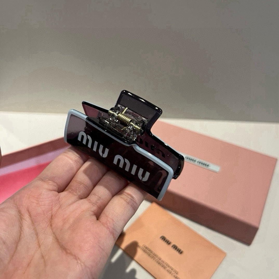 Mi 25 New transparent hair clip