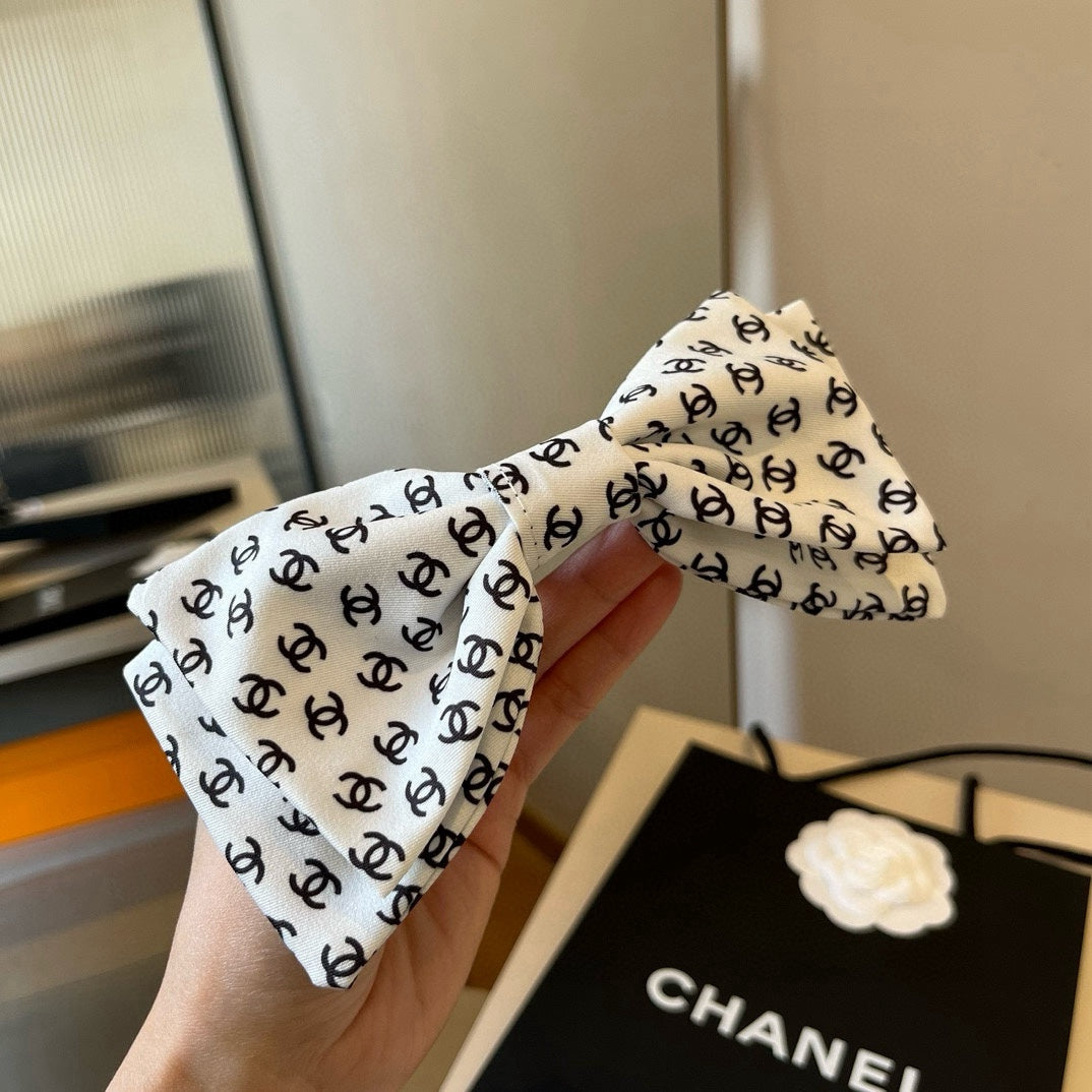 C 25 New bow hair clip