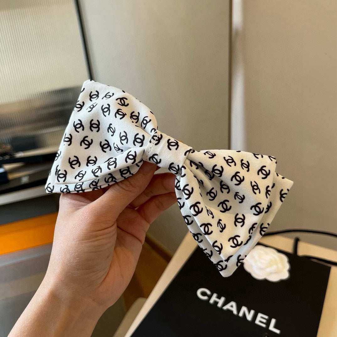 C 25 New bow hair clip