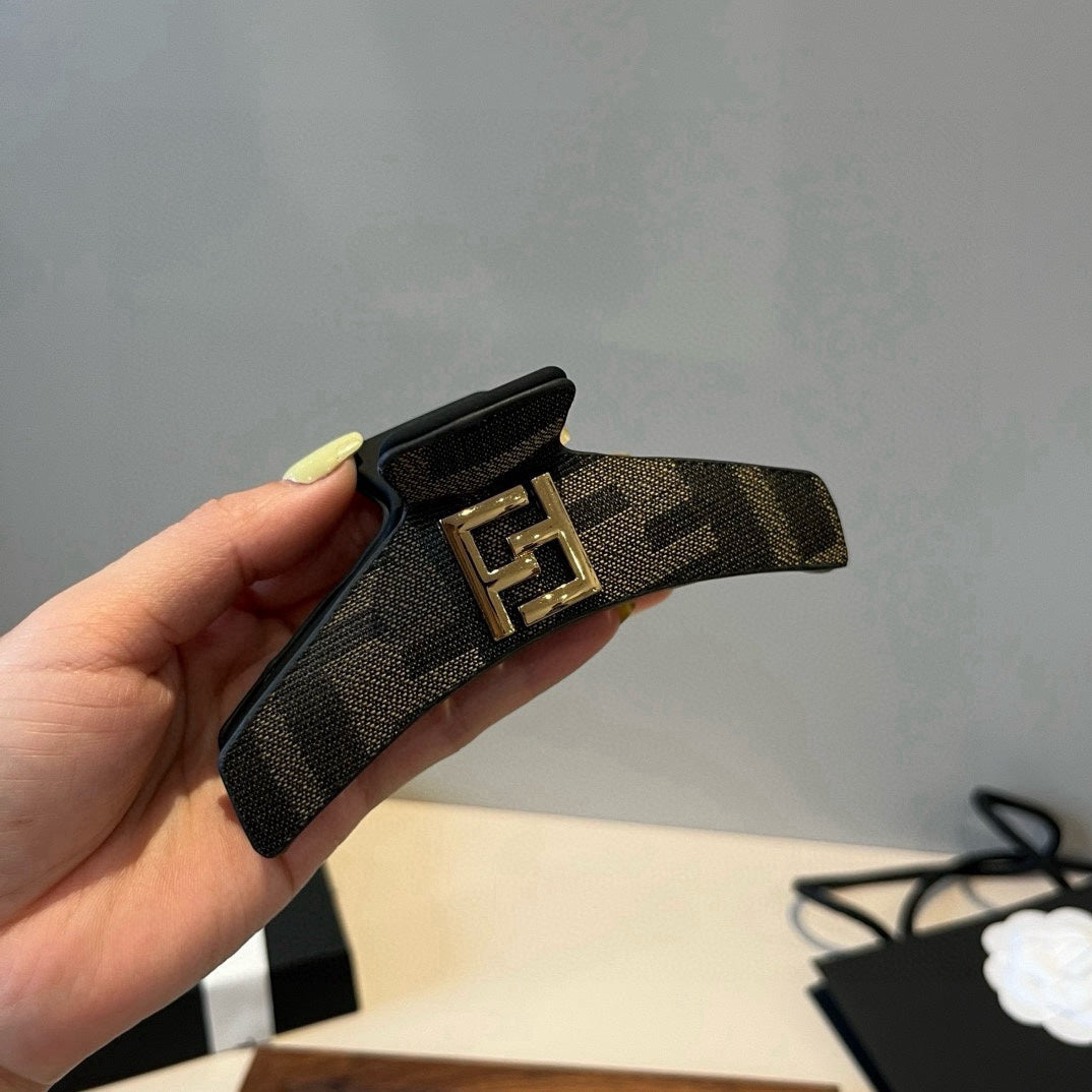 Fe 25 New hair clip