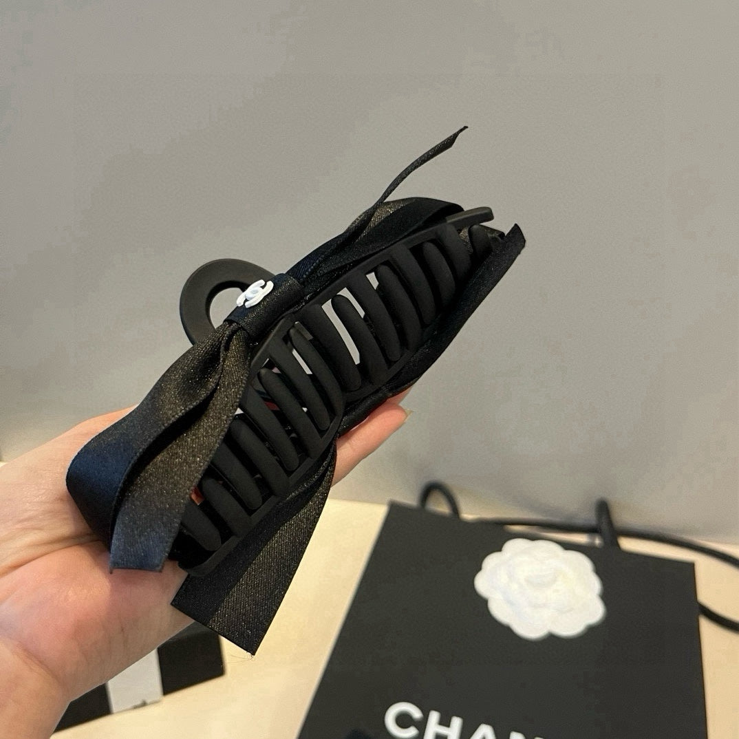 C 25 Bow Ribbon Hairpin