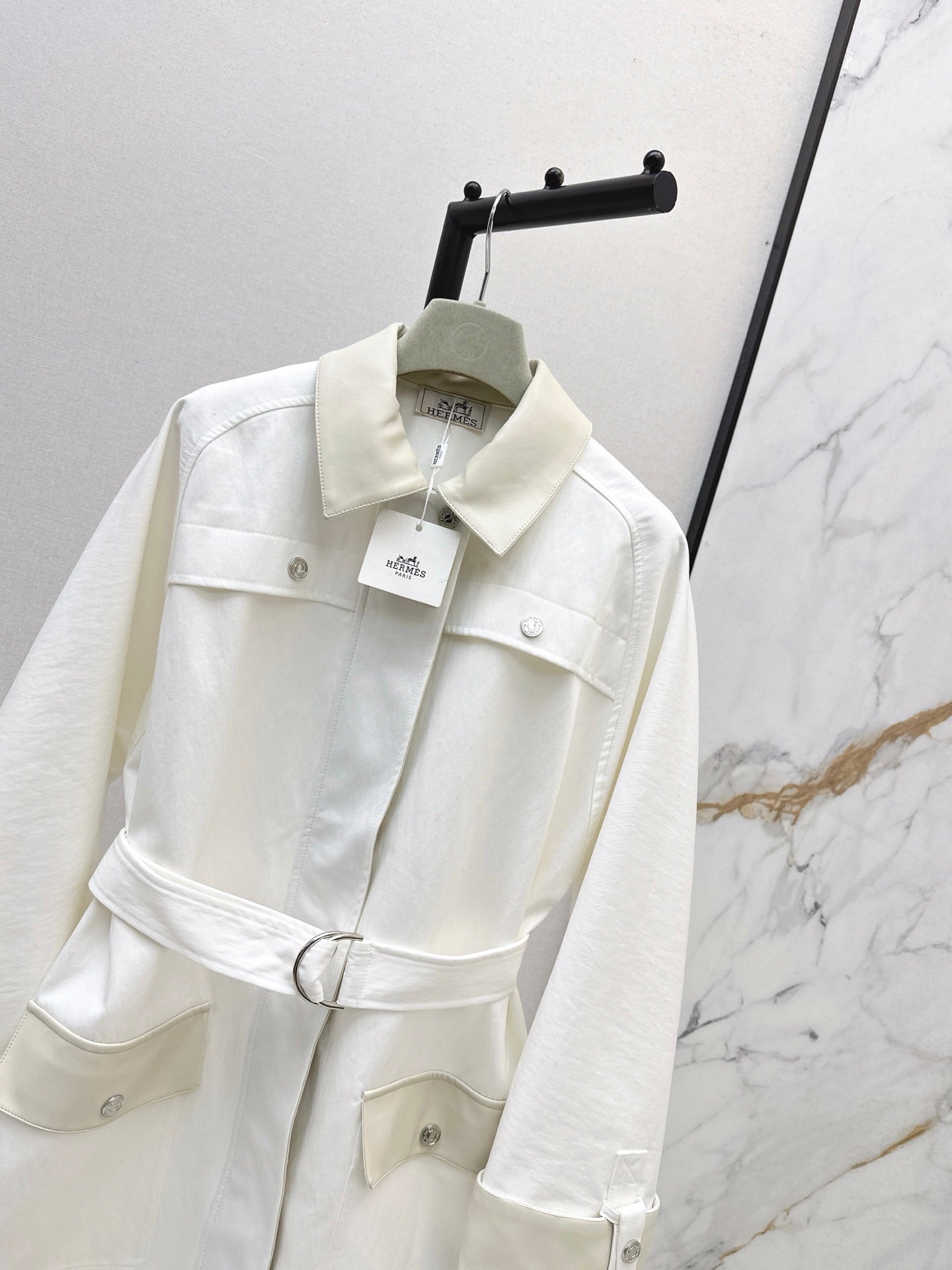 He 25 cargo pocket mid-length windbreaker