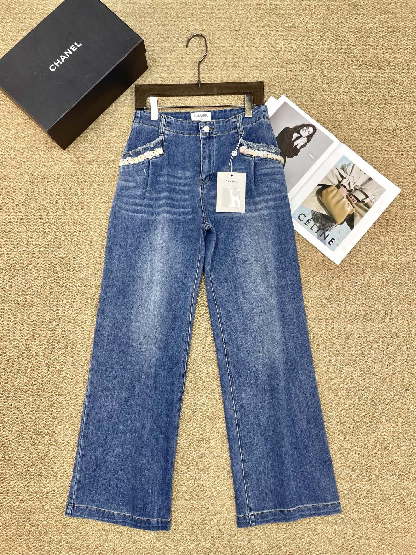 C 25 New Pearl Decorated Pocket Jeans