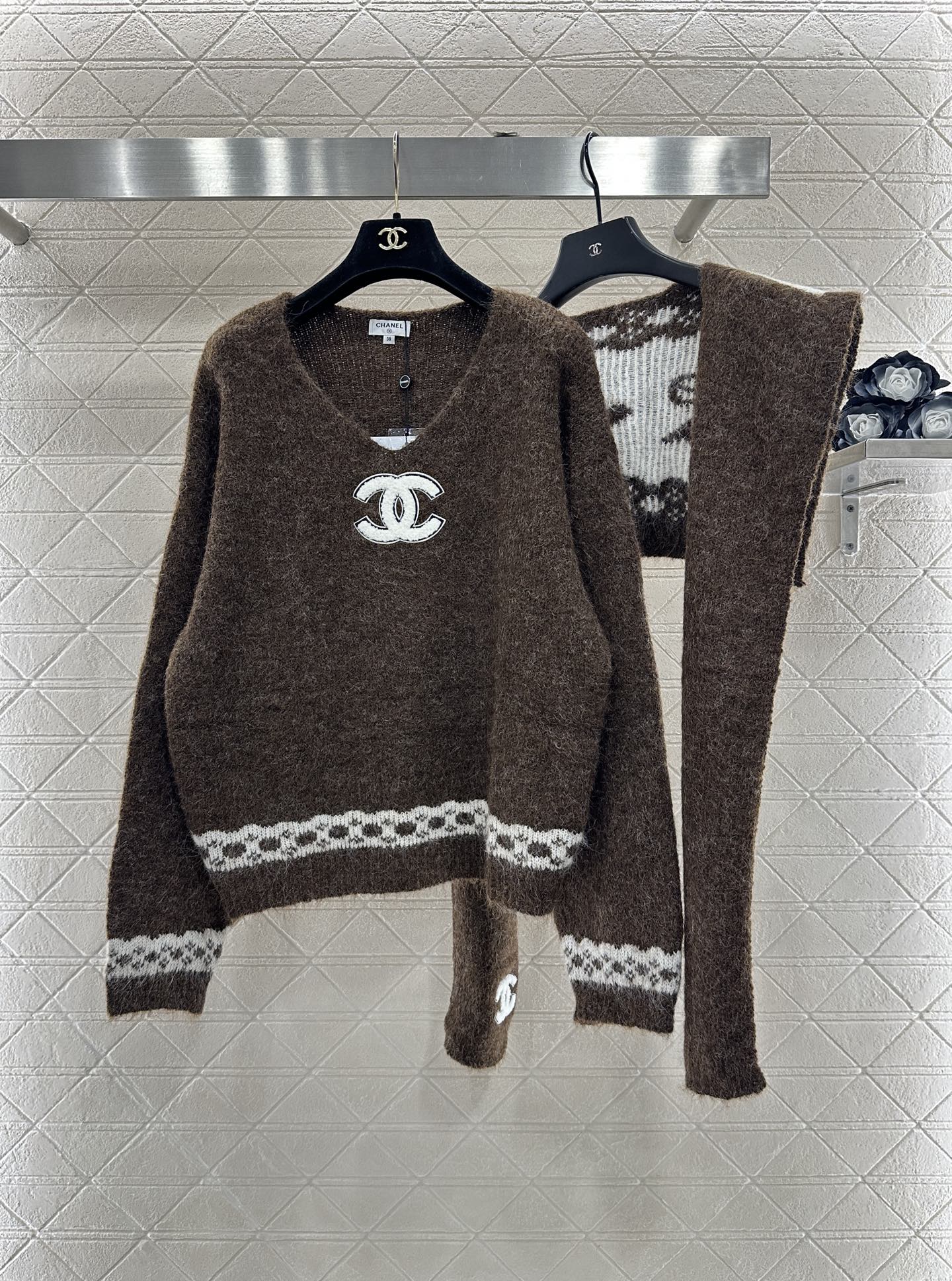 C 25 Shawl knitted wool sweater two-piece set