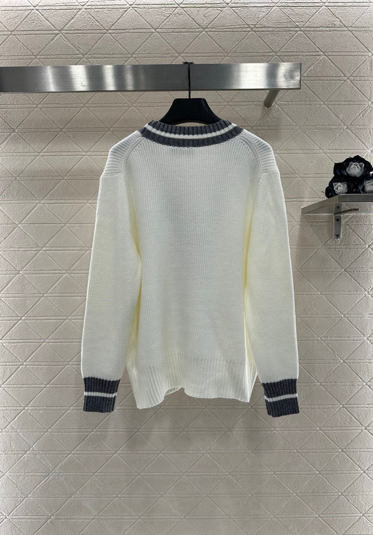 Mi 25 Loose knitted wool cardigan