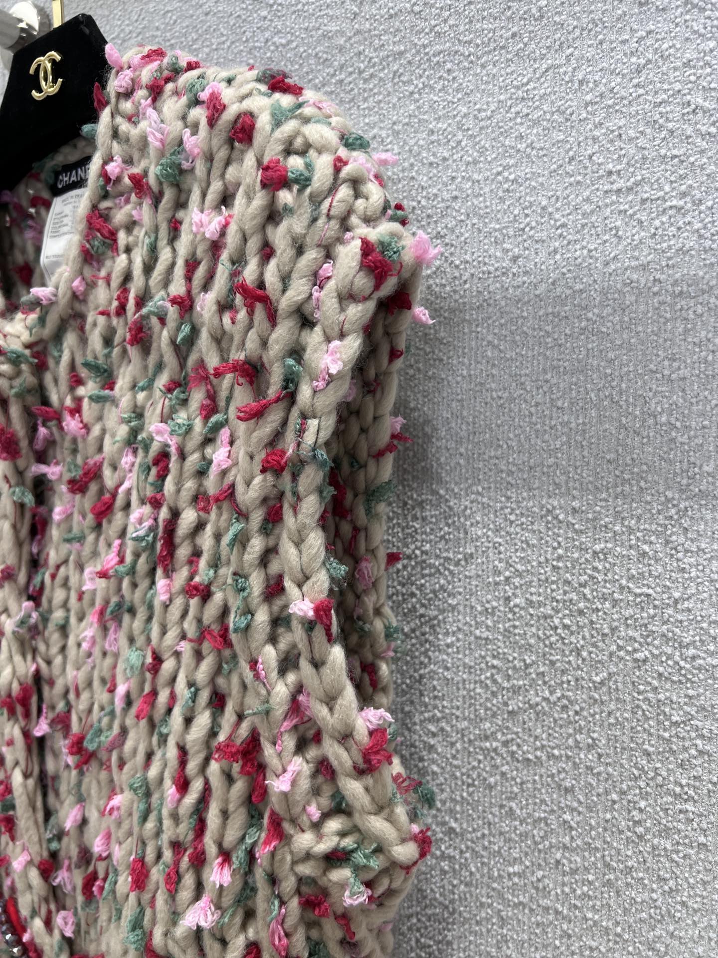 C 25 Vintage chunky needle three-button vest