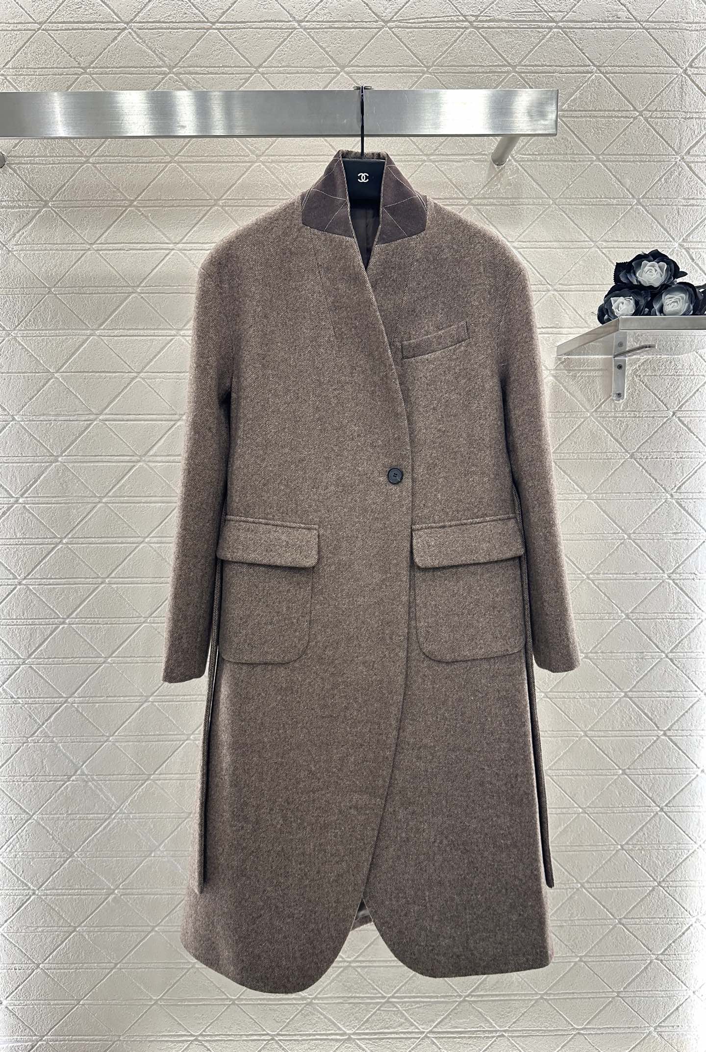 Bru 25 Belted long wool coat