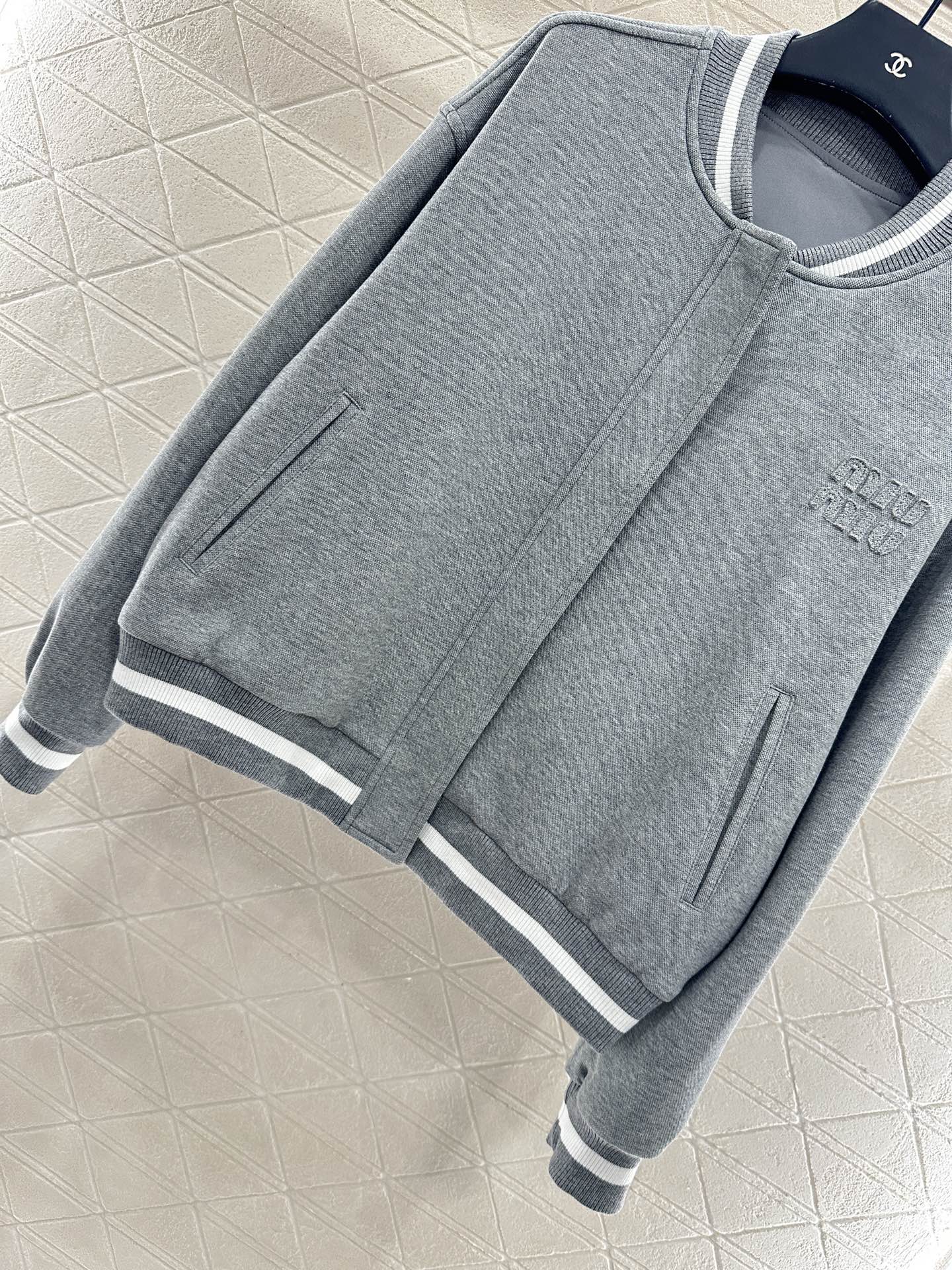 Mi 25 Baseball Jacket Pleated Skirt Set
