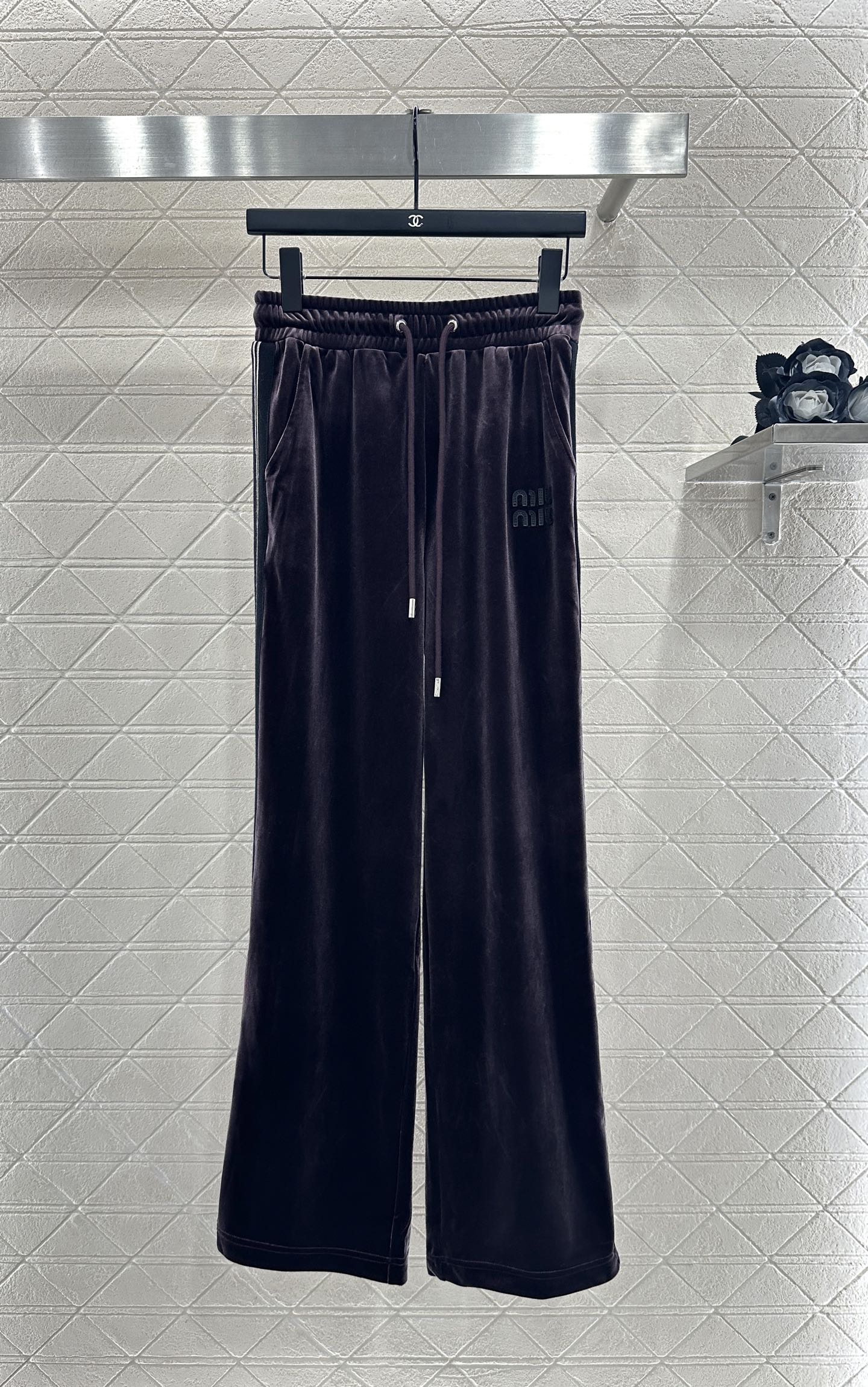 Mi 25 Velvet hooded sweatshirt and trousers set