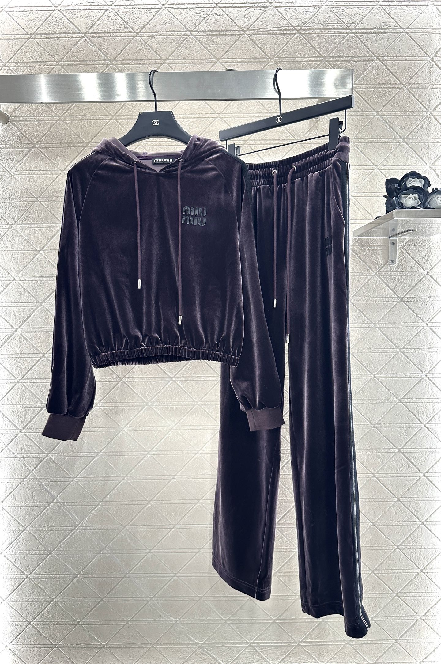 Mi 25 Velvet hooded sweatshirt and trousers set