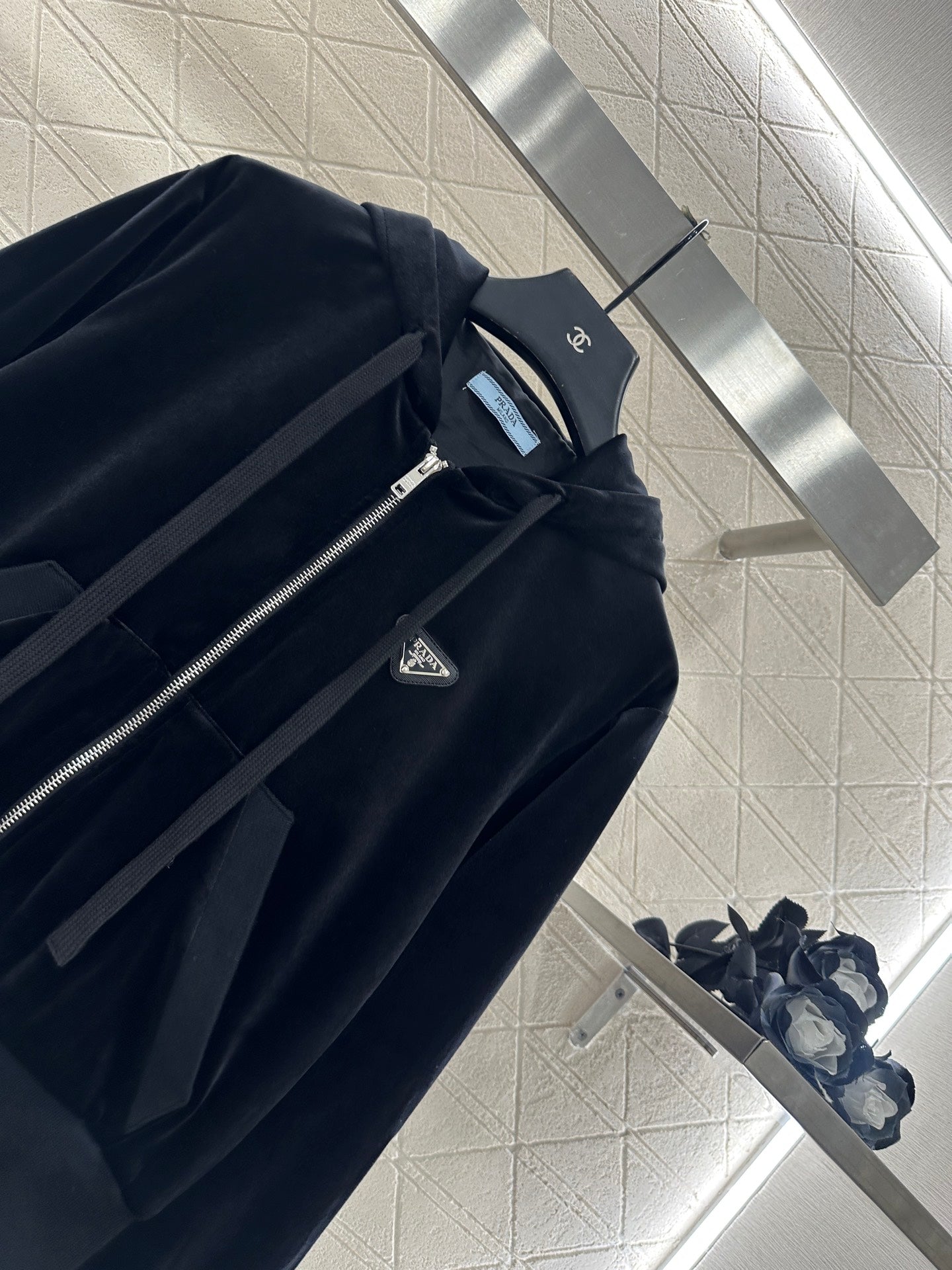 Pr 25 Hooded velvet jacket + trousers set