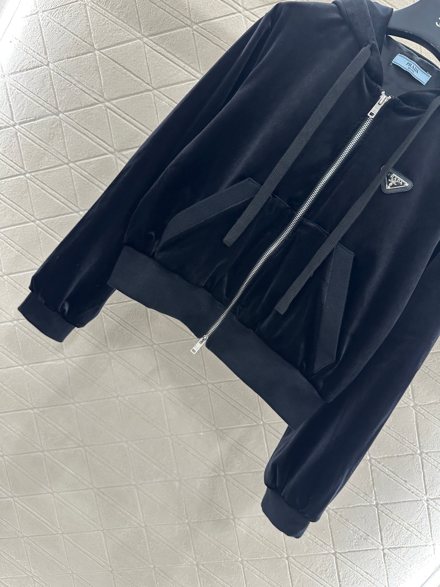 Pr 25 Hooded velvet jacket + trousers set