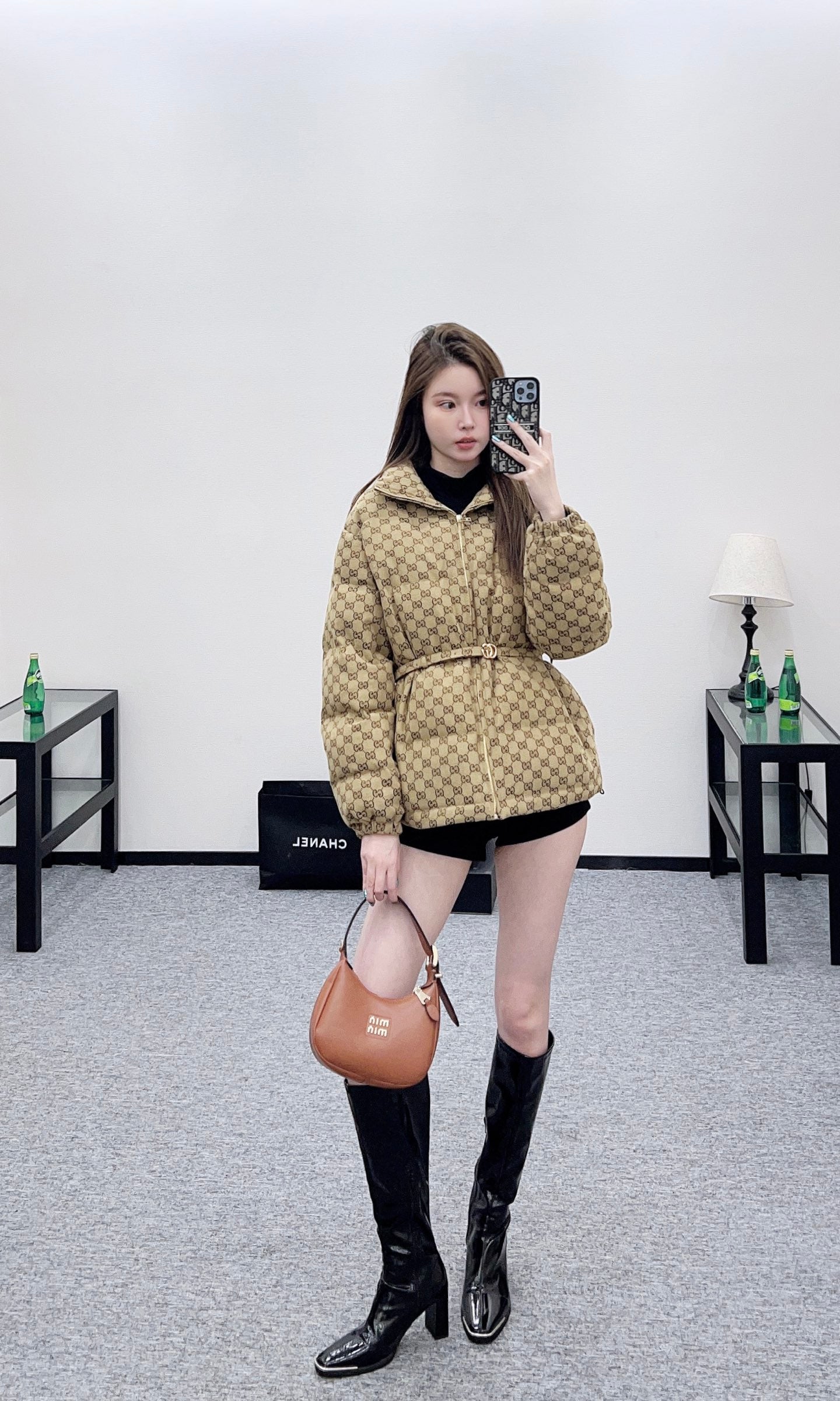 Gu 25 Jacquard belt down jacket