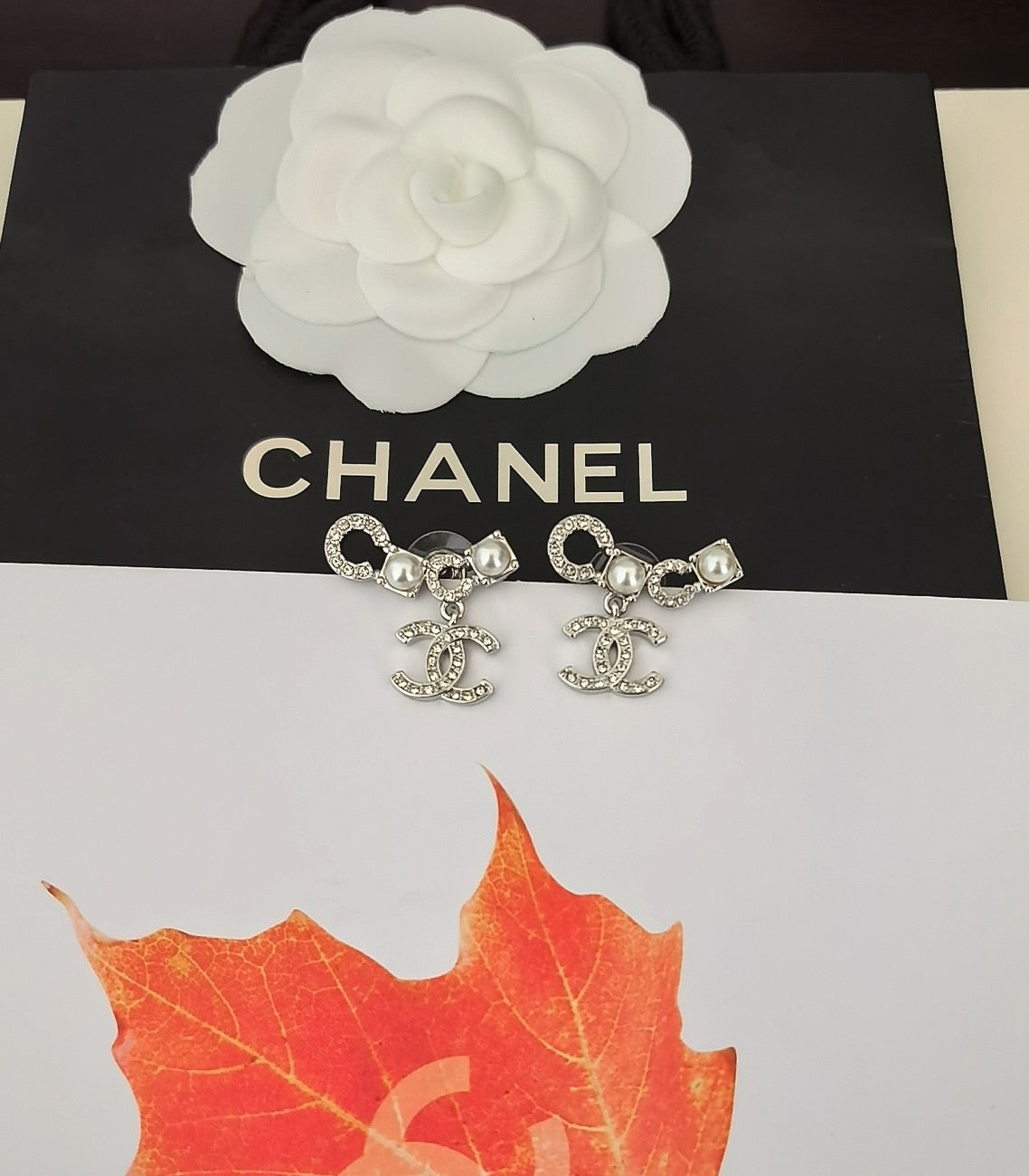 C 25 Platinum co earrings