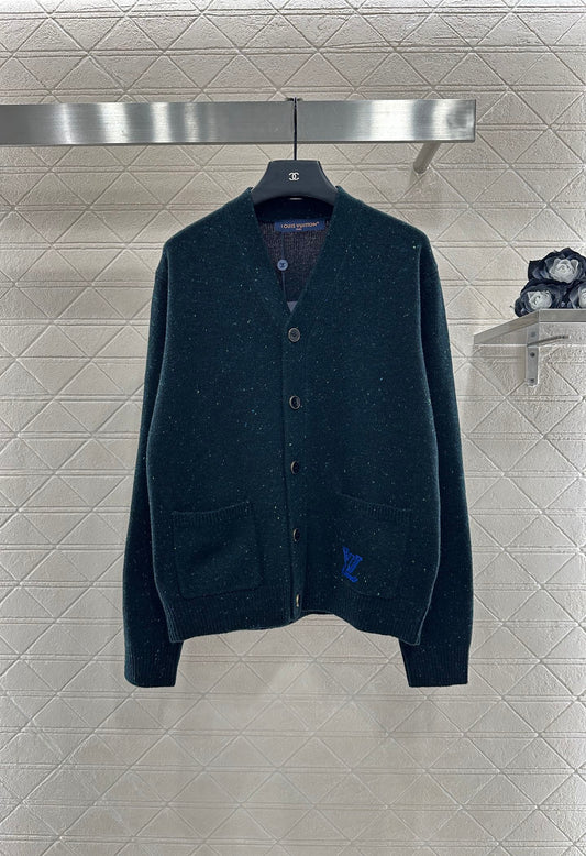 L 25 Colorful knitted cashmere cardigan