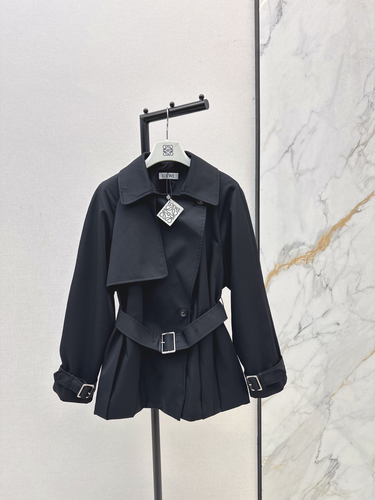 Lo 25 New Short Windbreaker Jacket