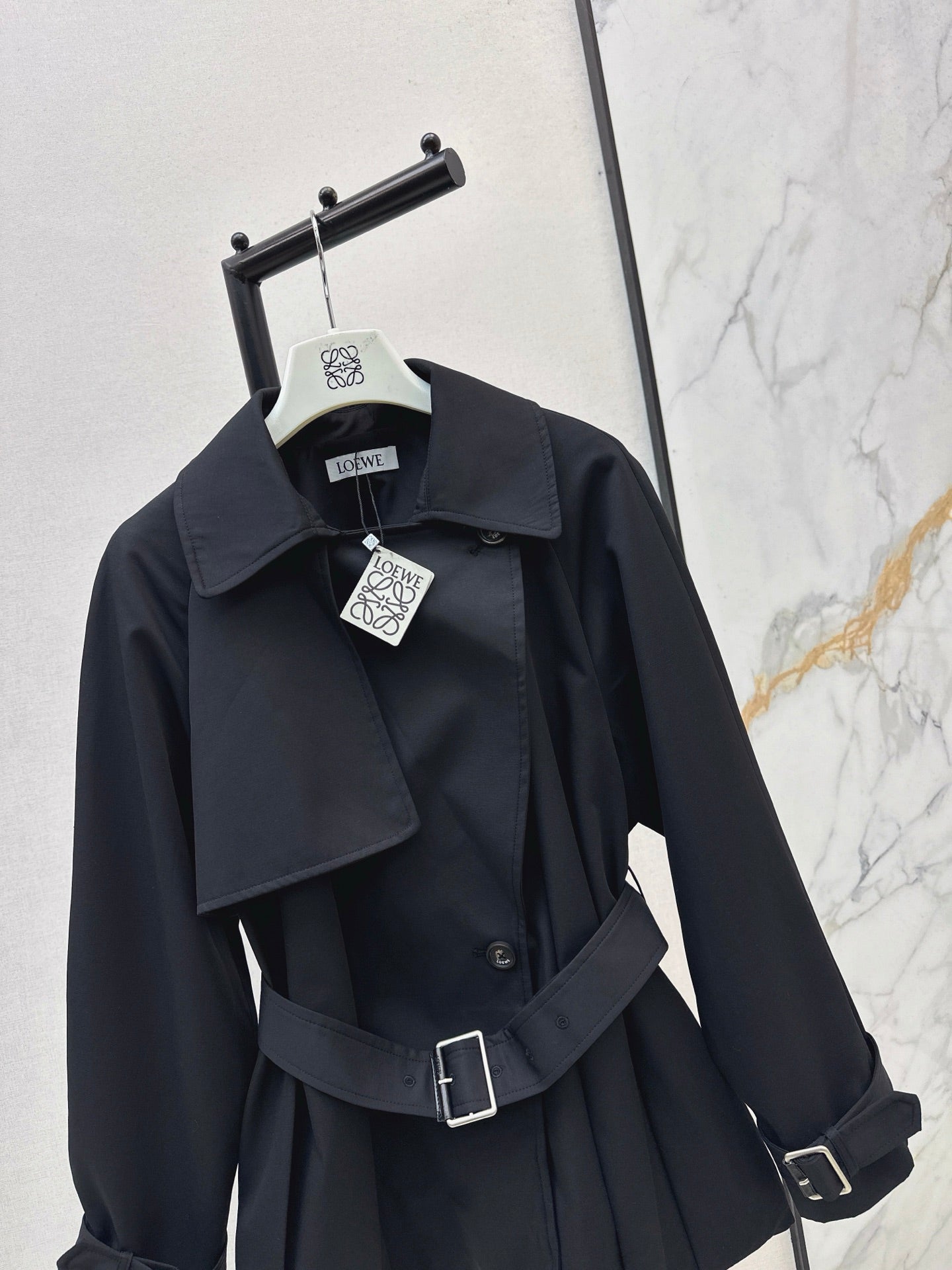 Lo 25 New Short Windbreaker Jacket