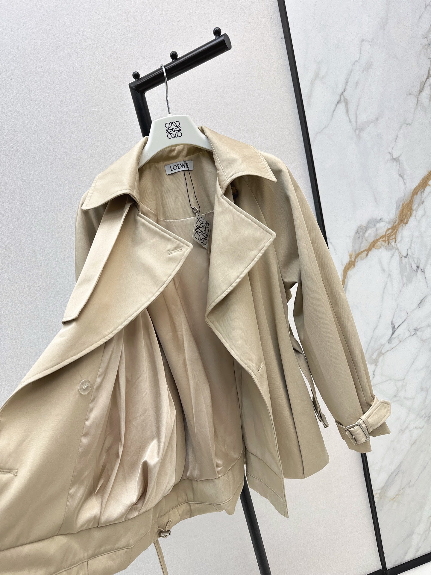 Lo 25 New Short Windbreaker Jacket