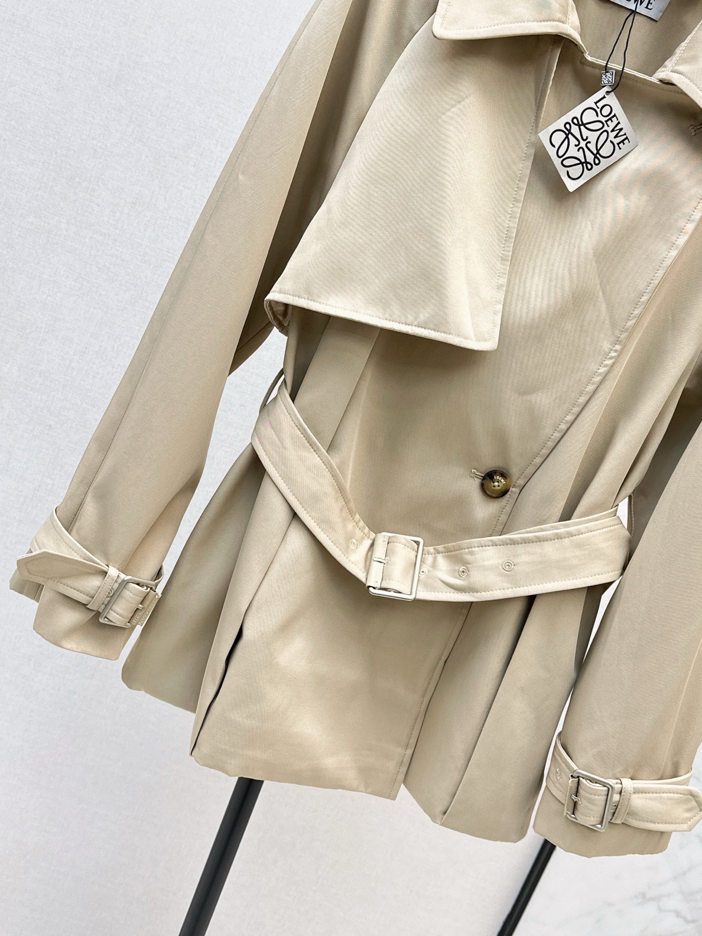 Lo 25 New Short Windbreaker Jacket