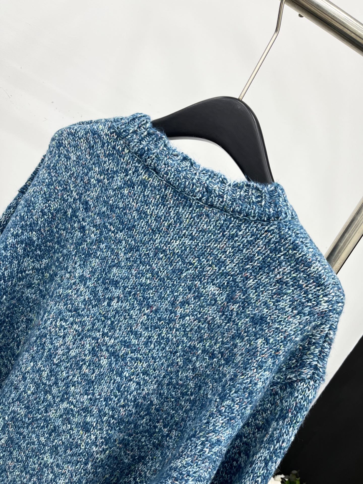C 25 Vintage Crochet Cashmere Sweater
