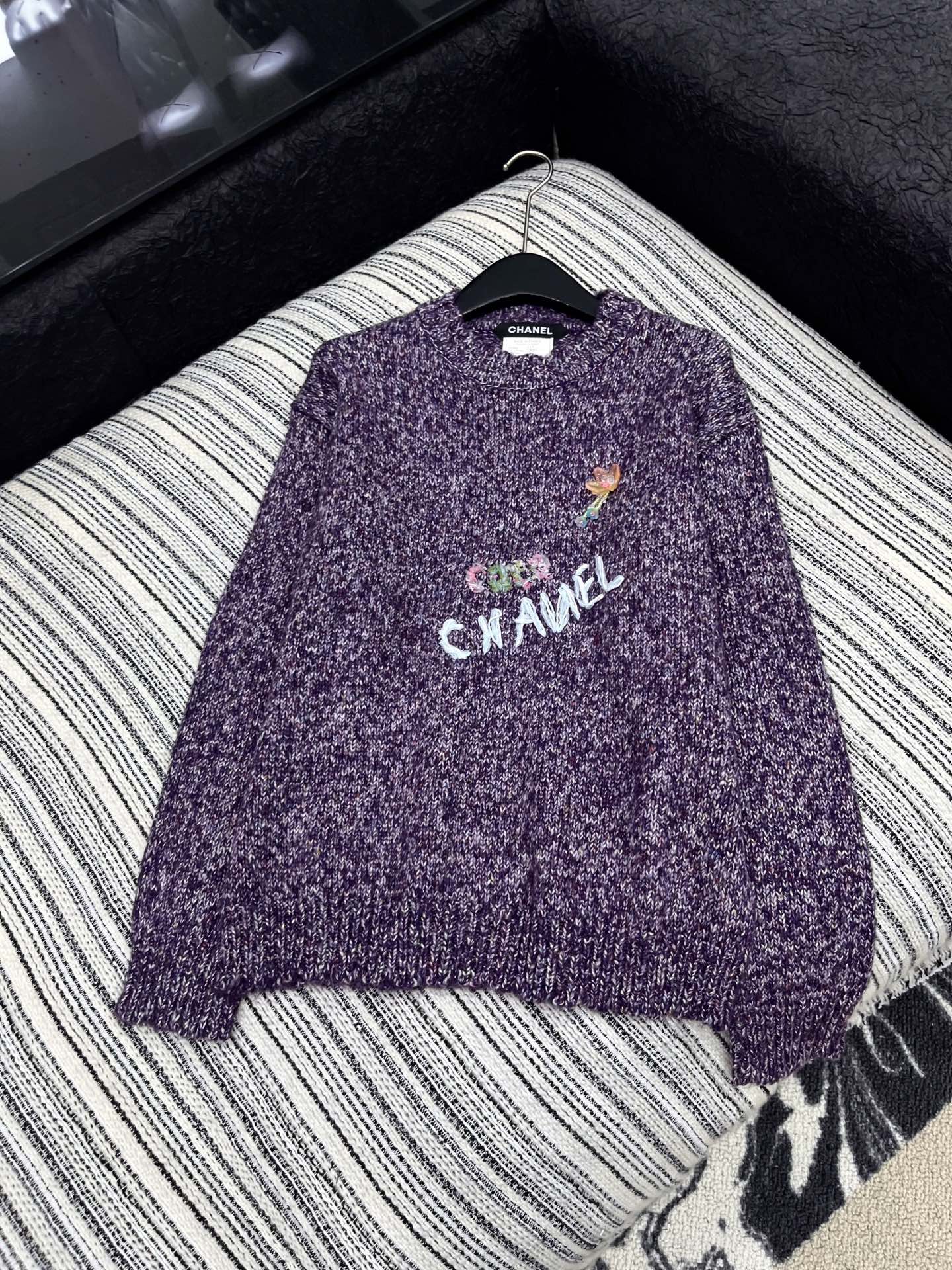 C 25 Vintage Crochet Cashmere Sweater