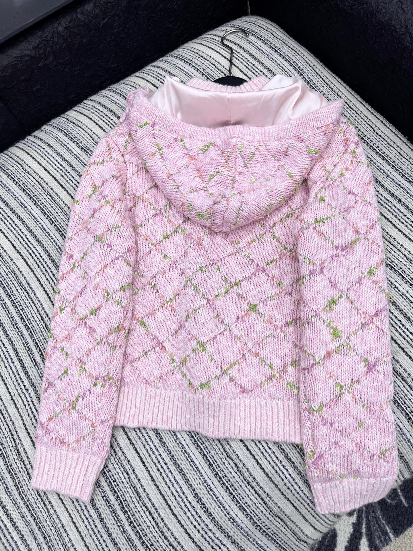 C 25 Vintage  Cashmere hooded cardigan