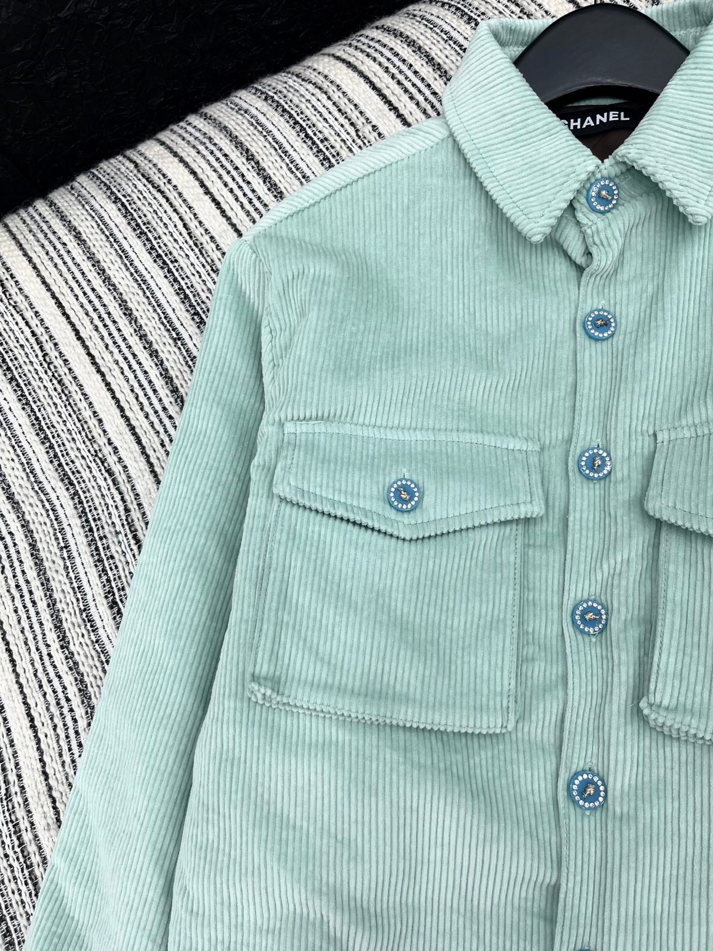 C 25 Vintage Button Corduroy Puffer Jacket(BEIGI/GREEN)