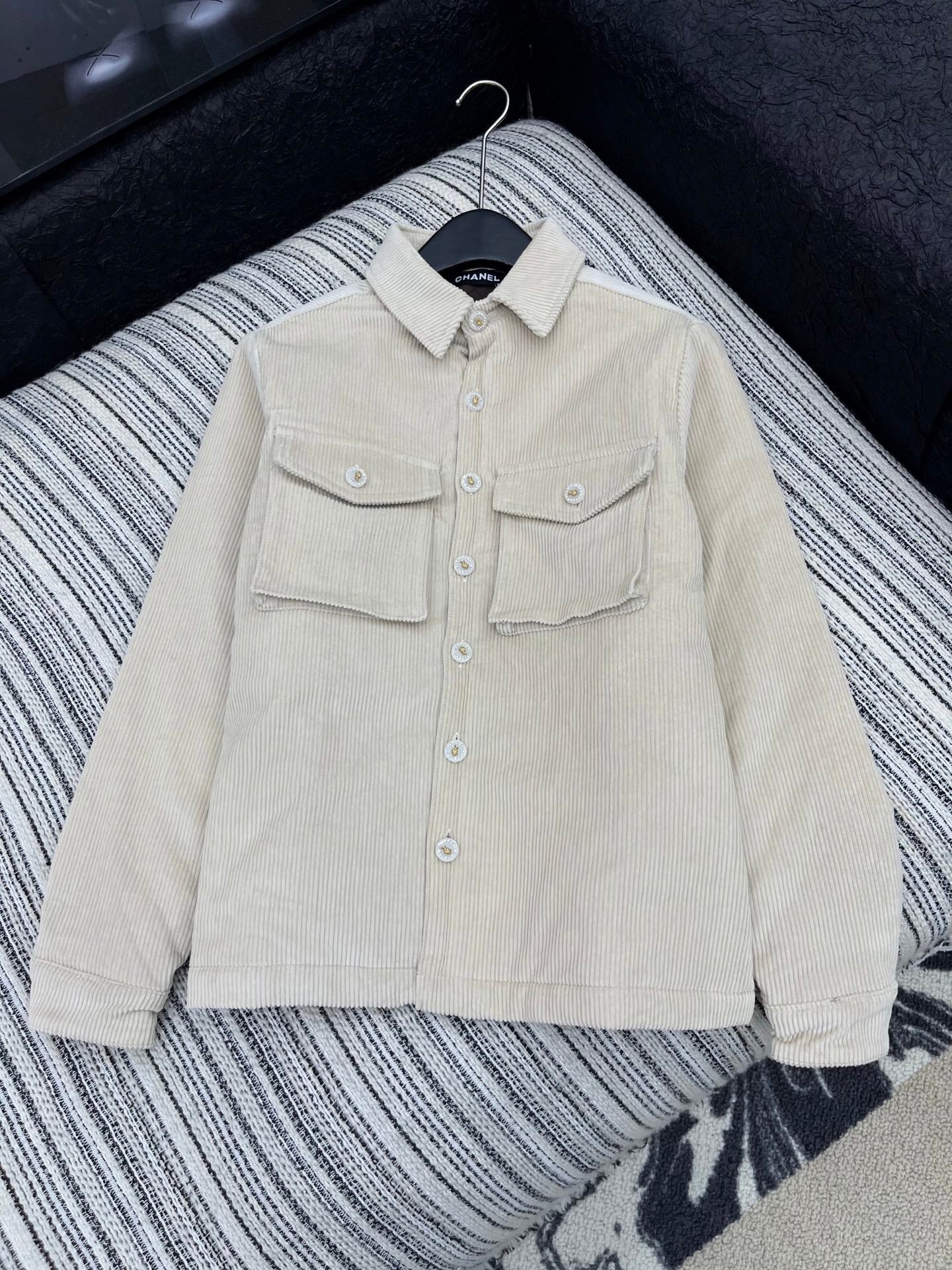 C 25 Vintage Button Corduroy Puffer Jacket(BEIGI/GREEN)