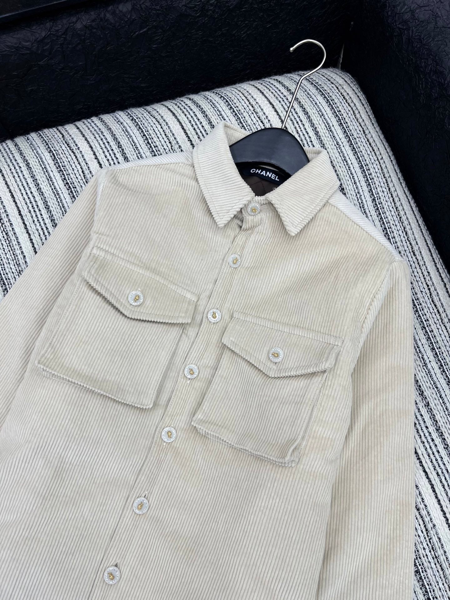C 25 Vintage Button Corduroy Puffer Jacket(BEIGI/GREEN)