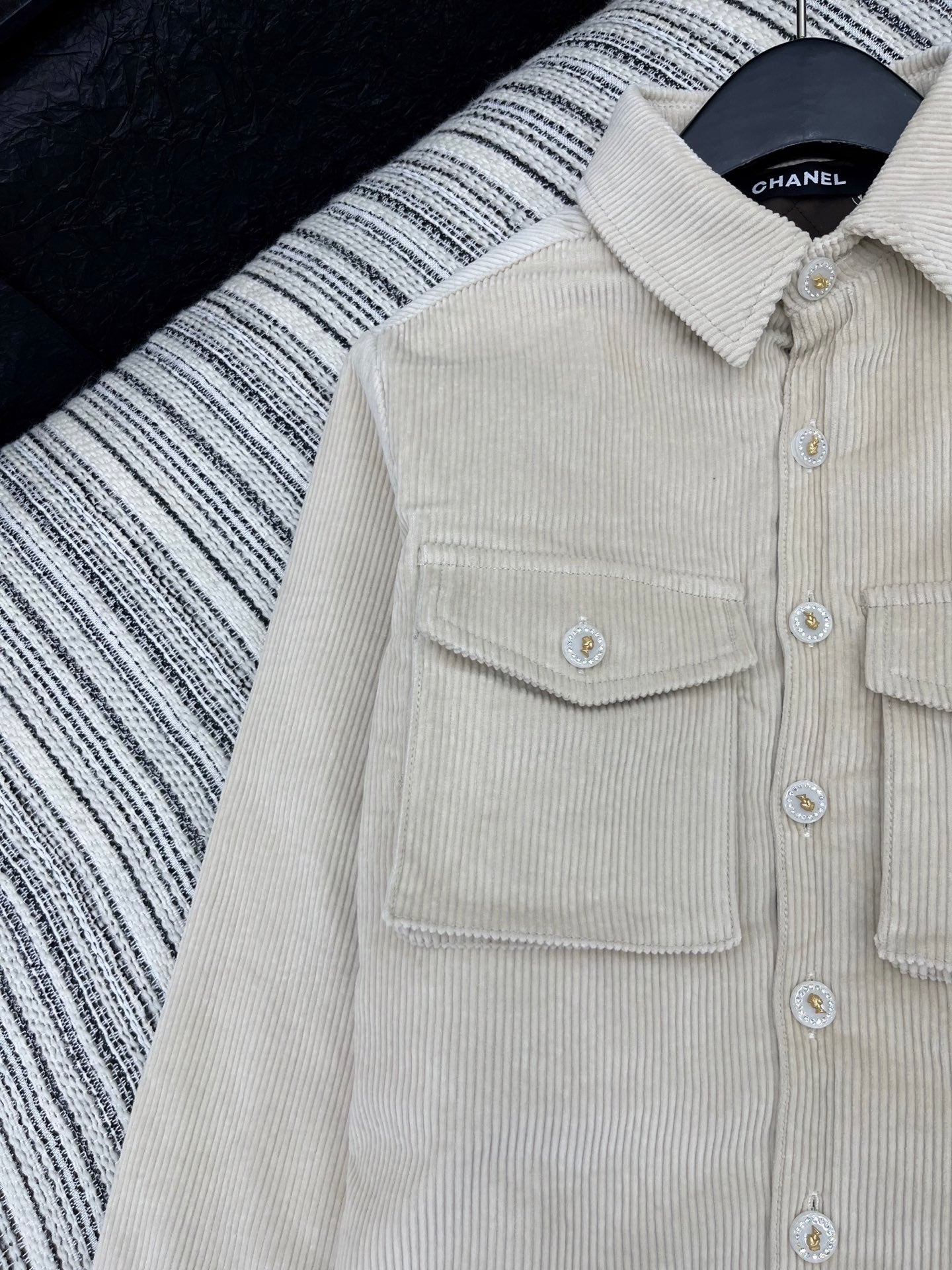 C 25 Vintage Button Corduroy Puffer Jacket(BEIGI/GREEN)
