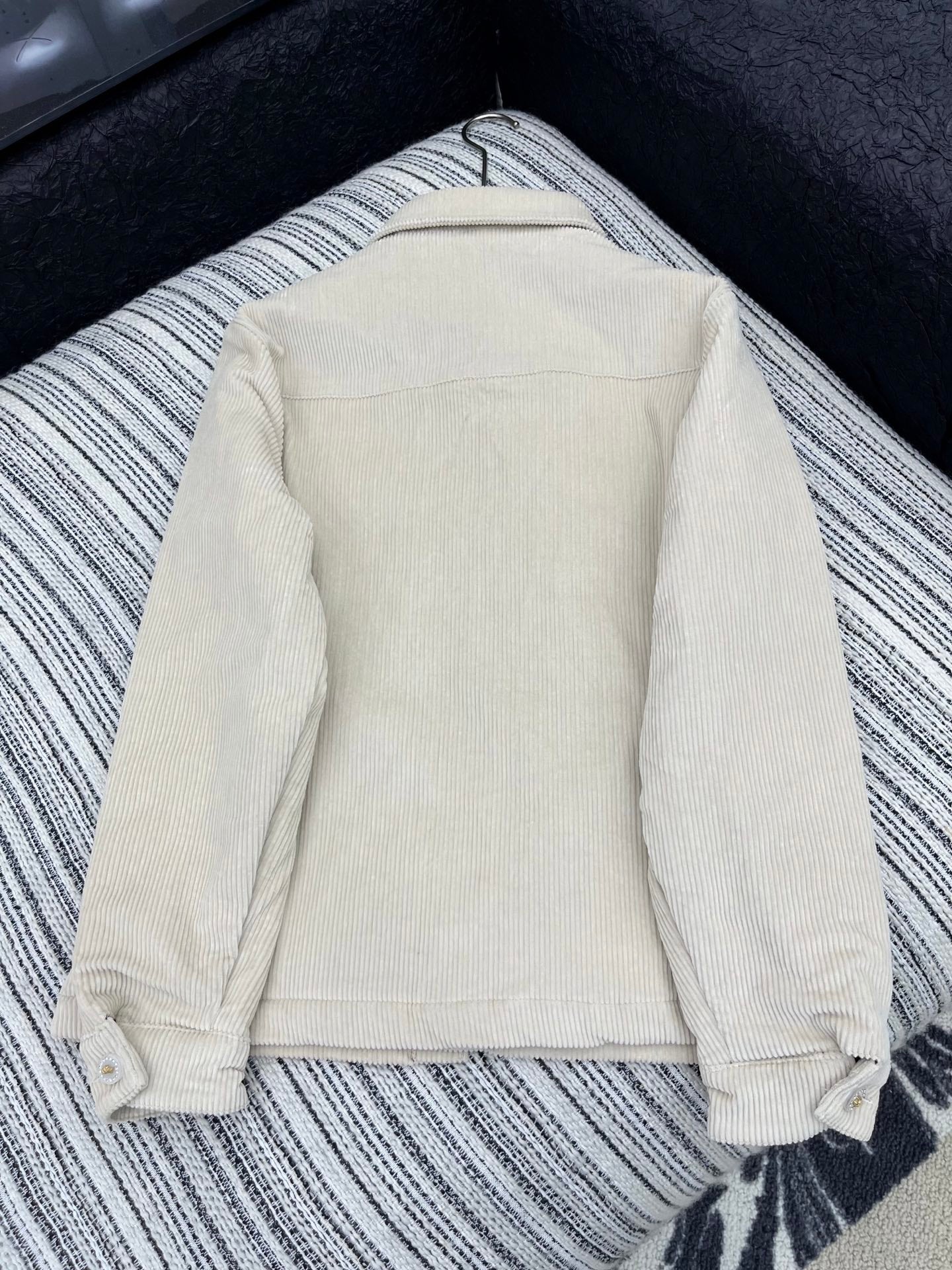 C 25 Vintage Button Corduroy Puffer Jacket(BEIGI/GREEN)