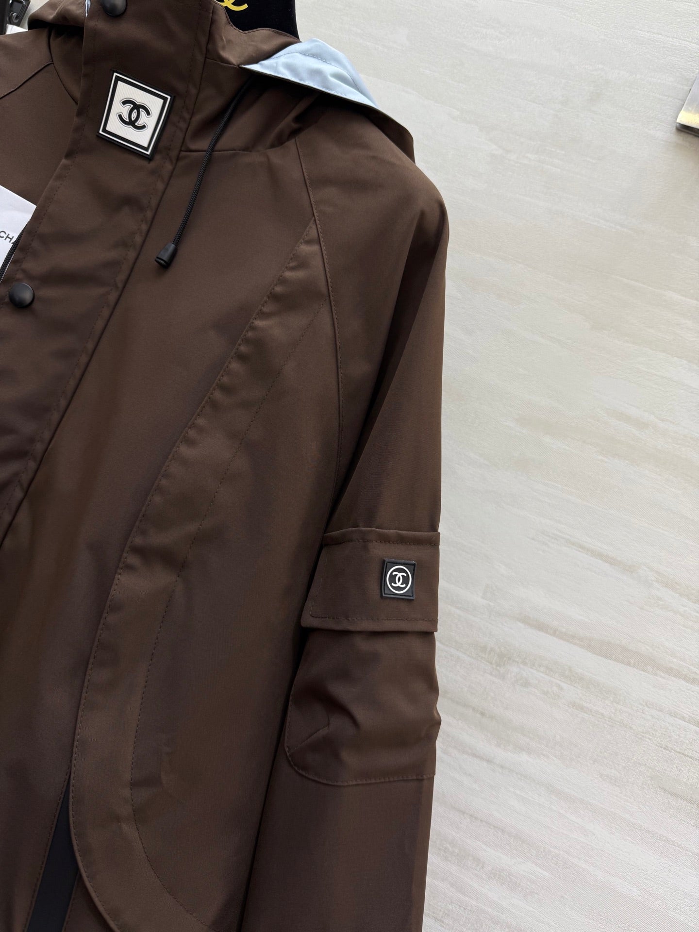 C 25 Vintage Hooded Cropped Jacket
