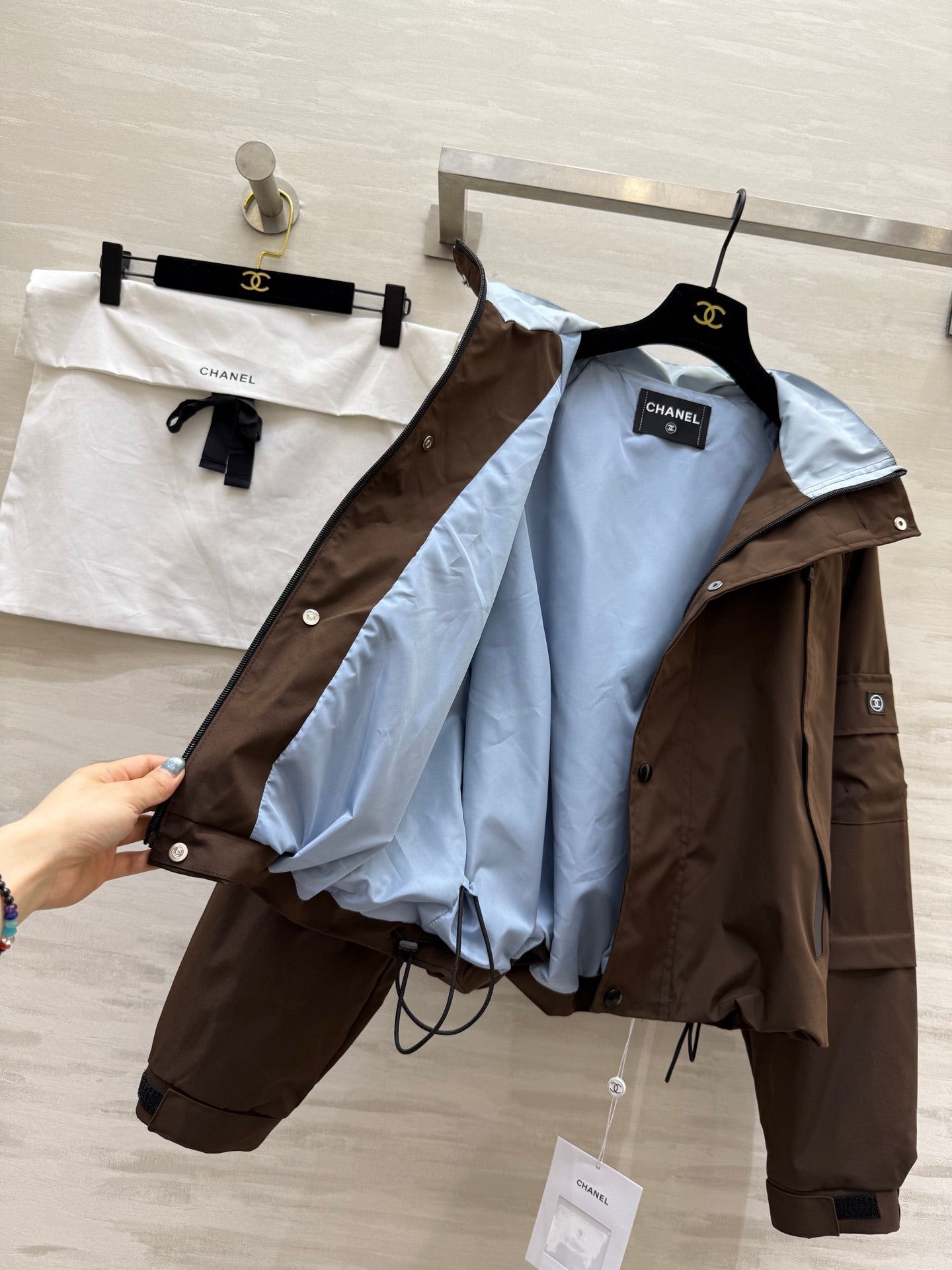 C 25 Vintage Hooded Cropped Jacket