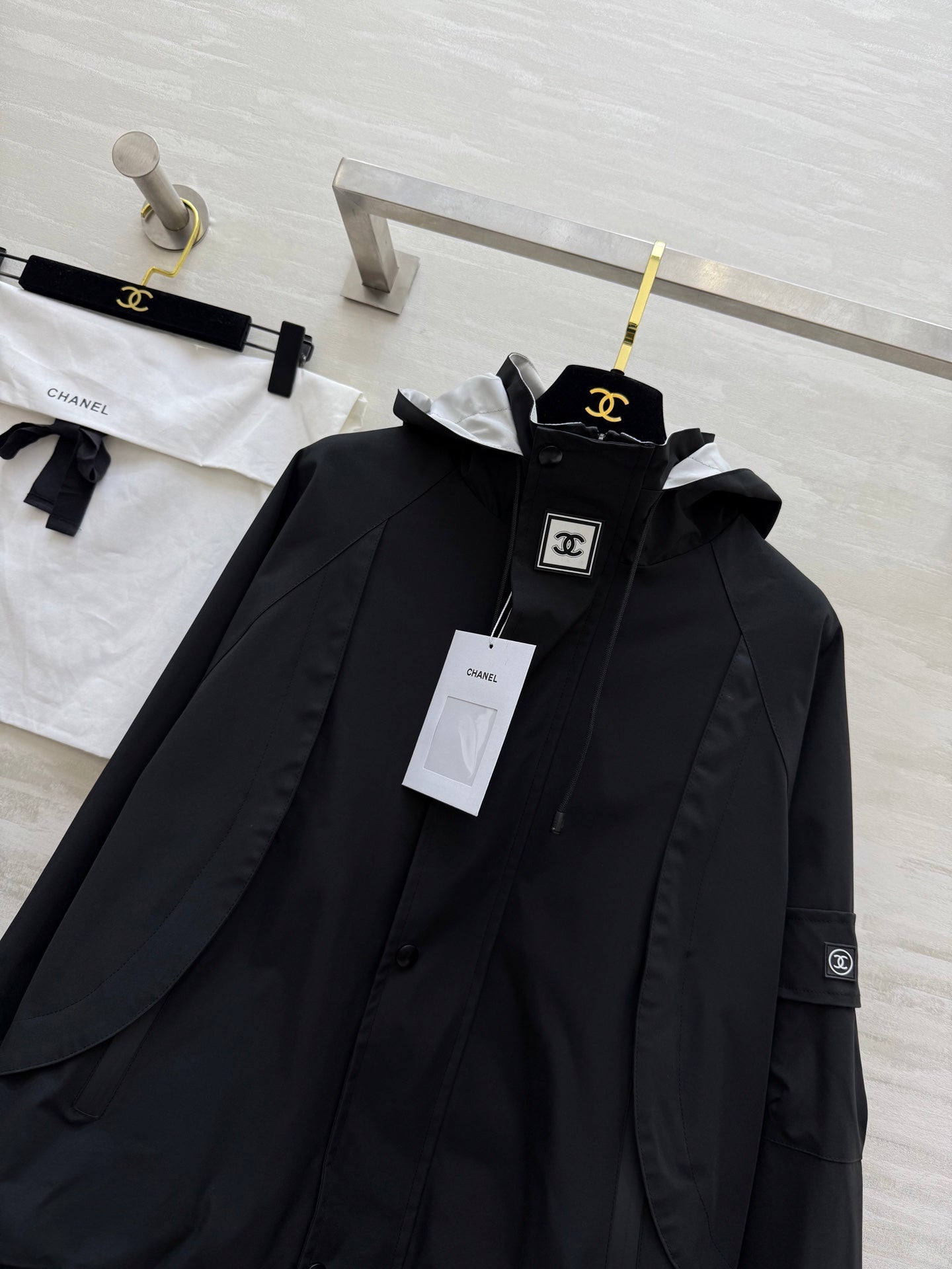 C 25 Vintage Hooded Cropped Jacket