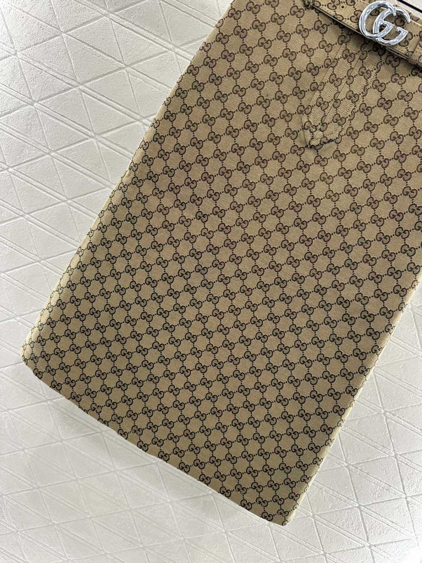 Gu 25 jacquard belt midi skirt