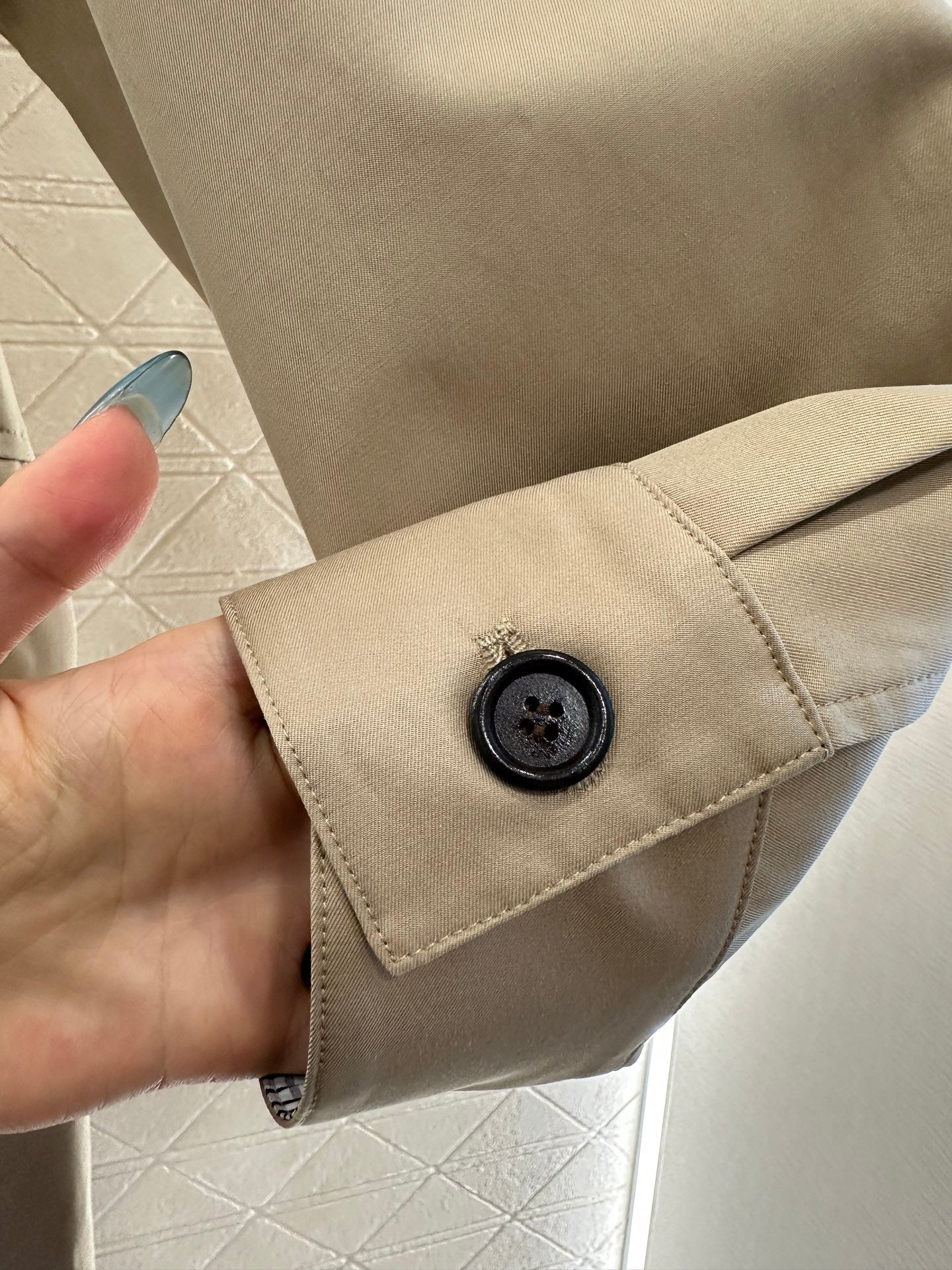 Bot 25 Woven collar trench coat