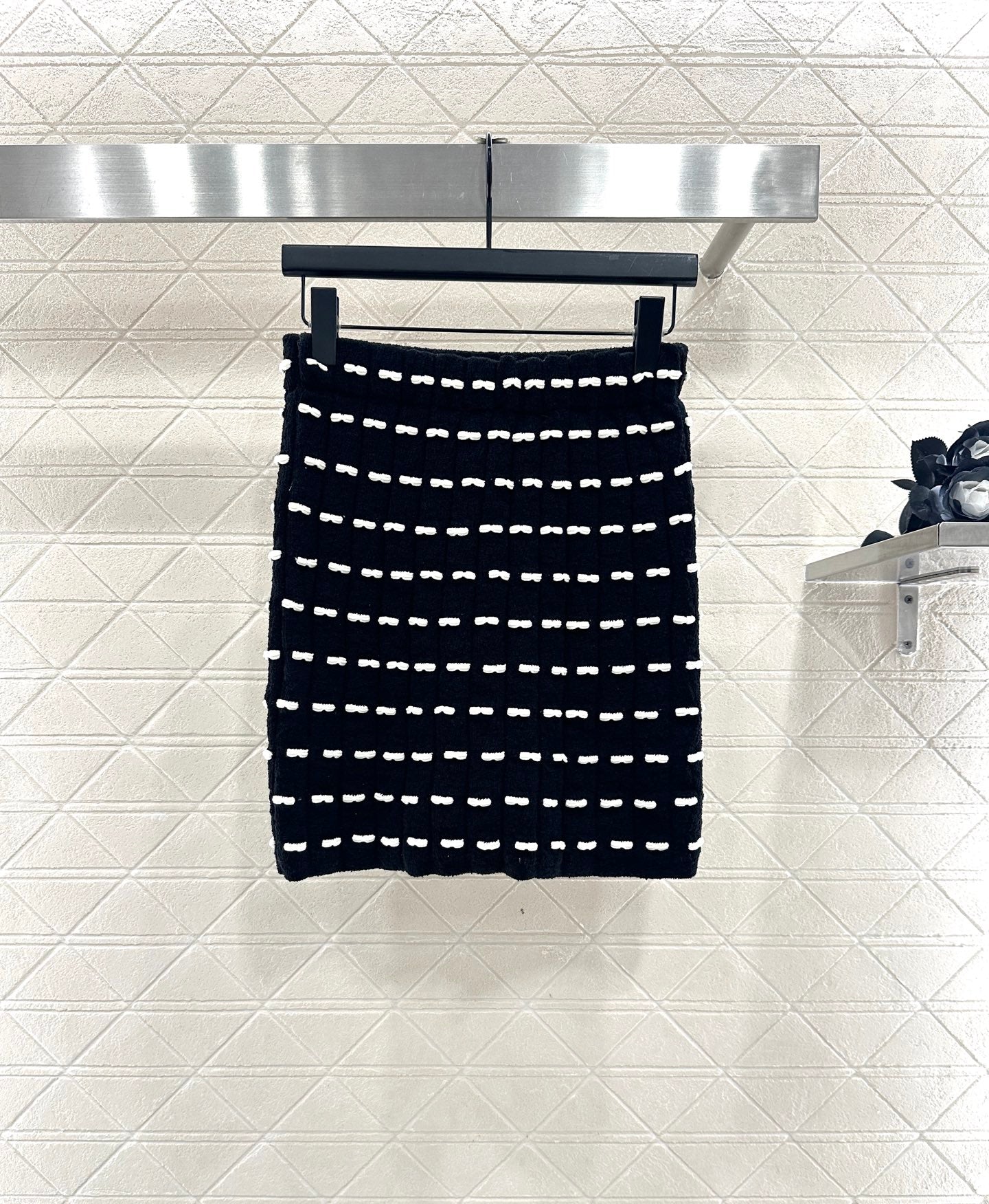 C 25 Bow Knitted Wool Skirt