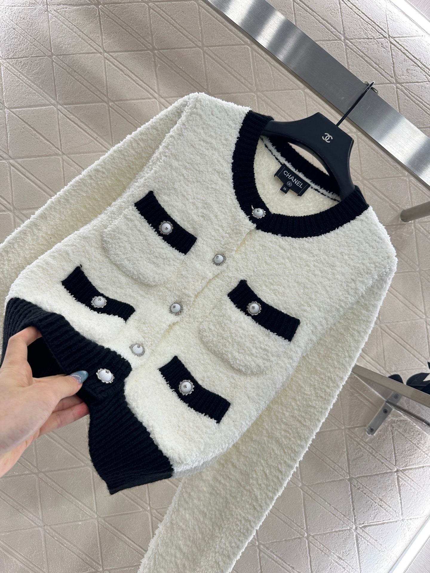 C 25 Knitted wool cardigan