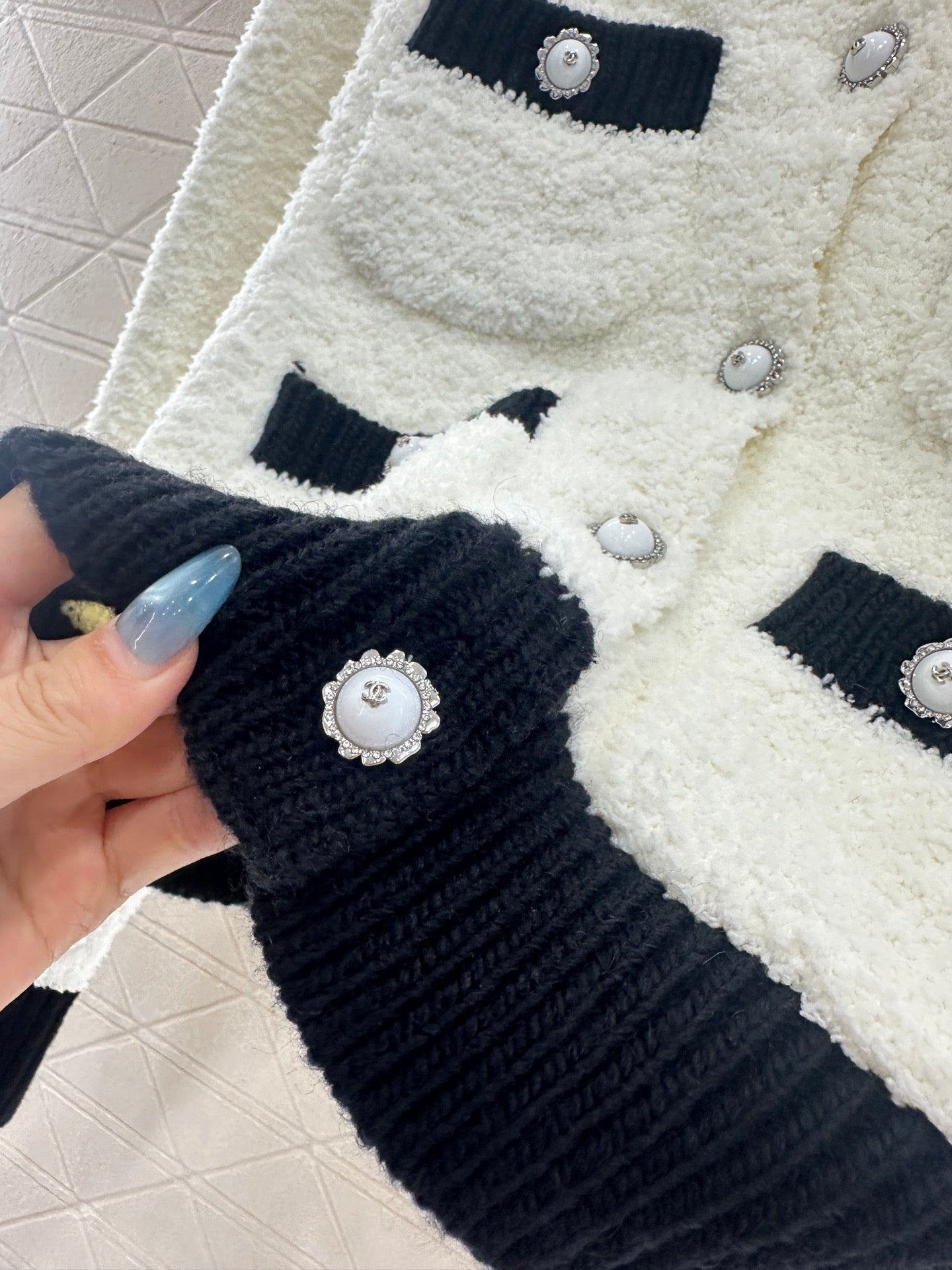 C 25 Knitted wool cardigan