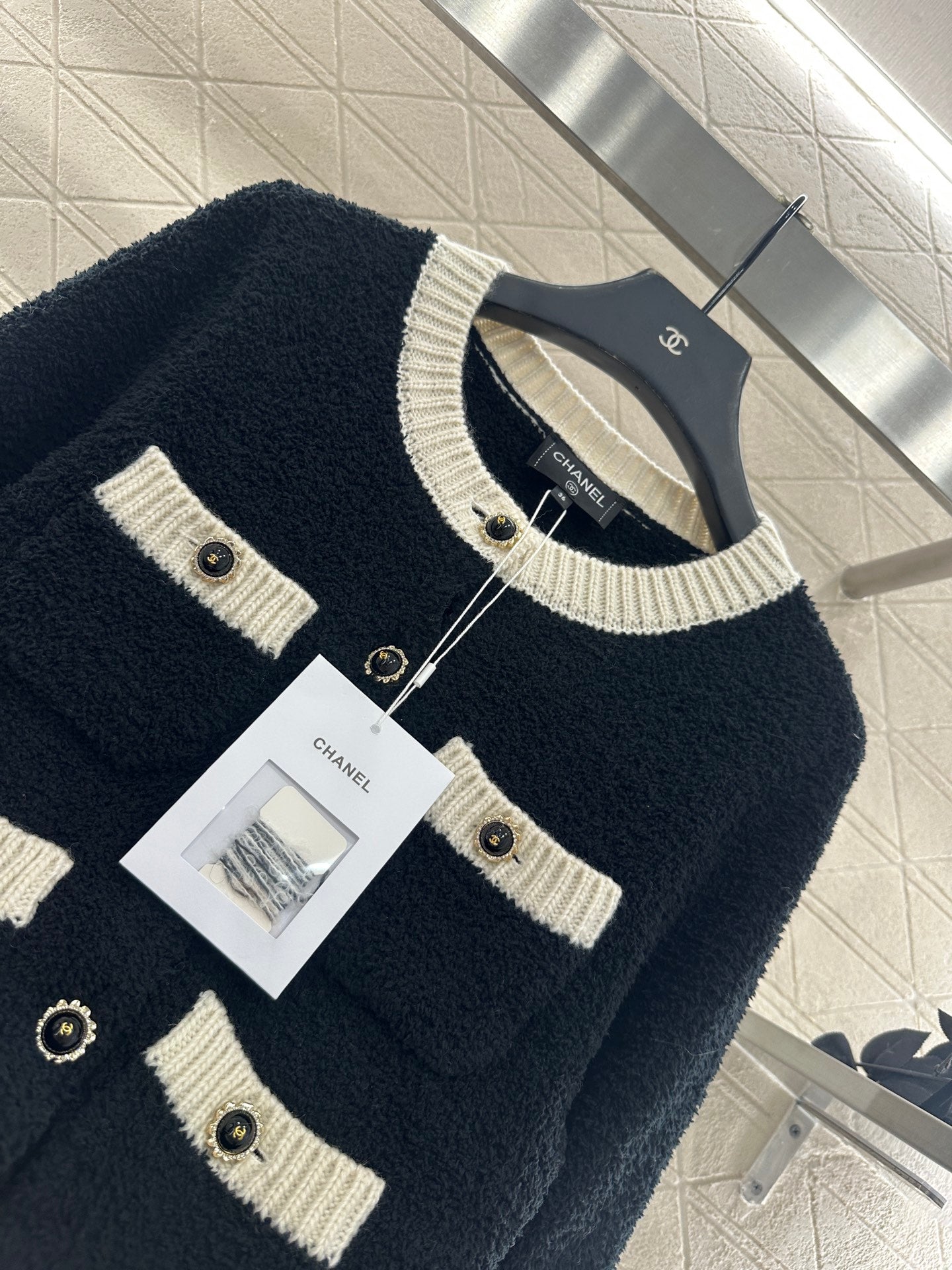C 25 Knitted wool cardigan