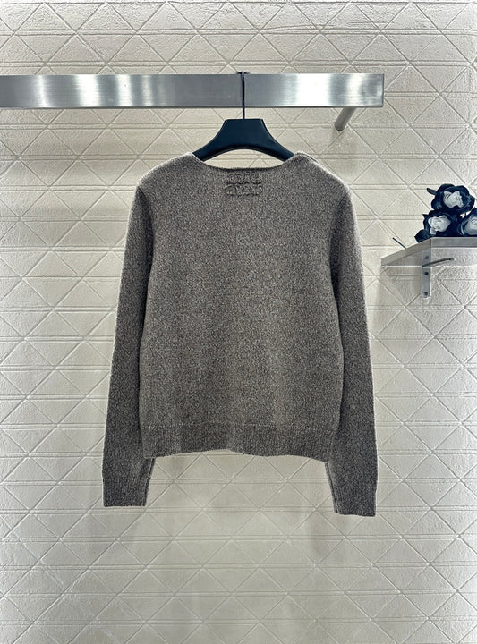 Mi 25 Knitted wool cardigan