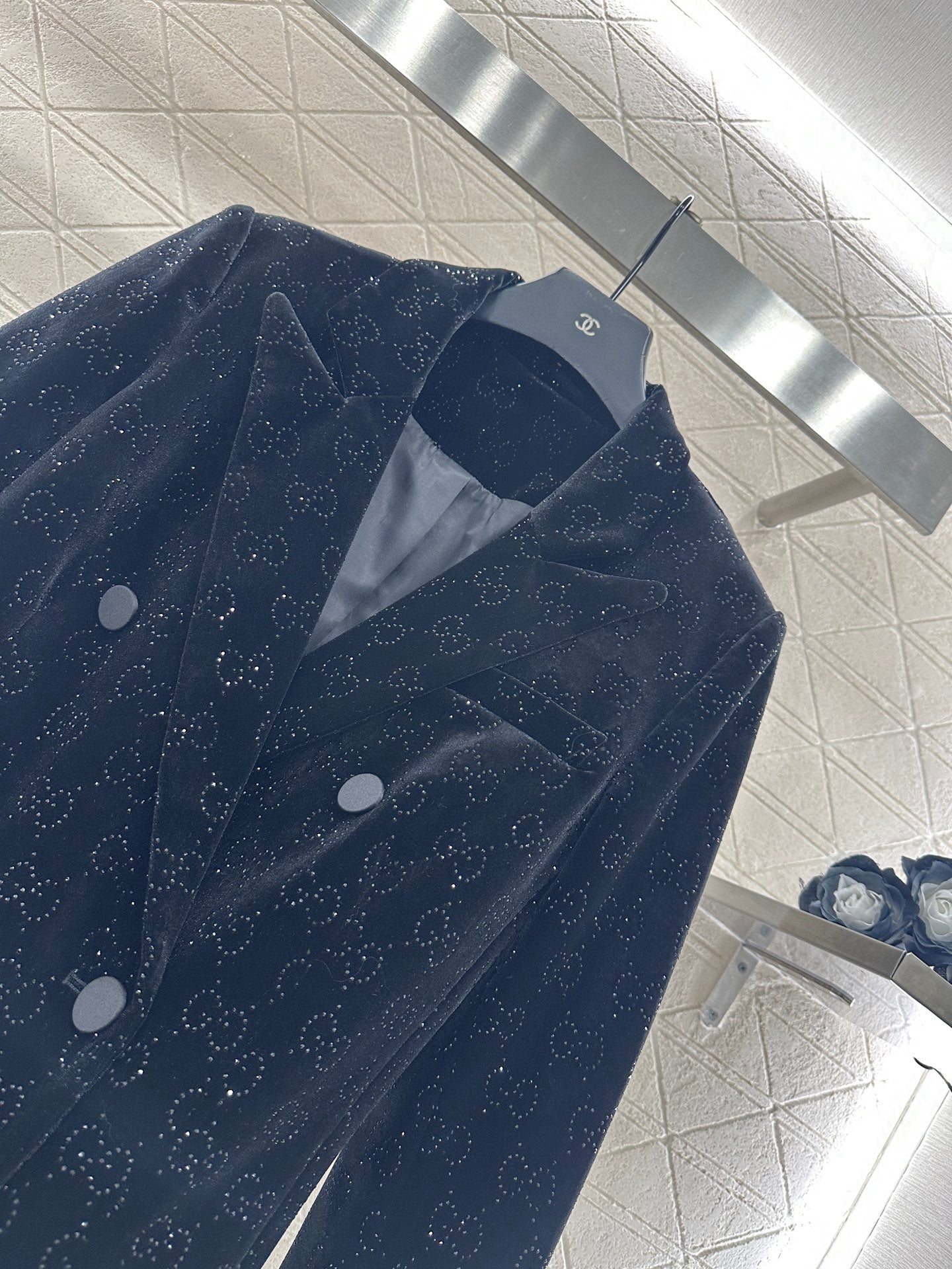 Gu 25 Velvet rhinestone suit jacket