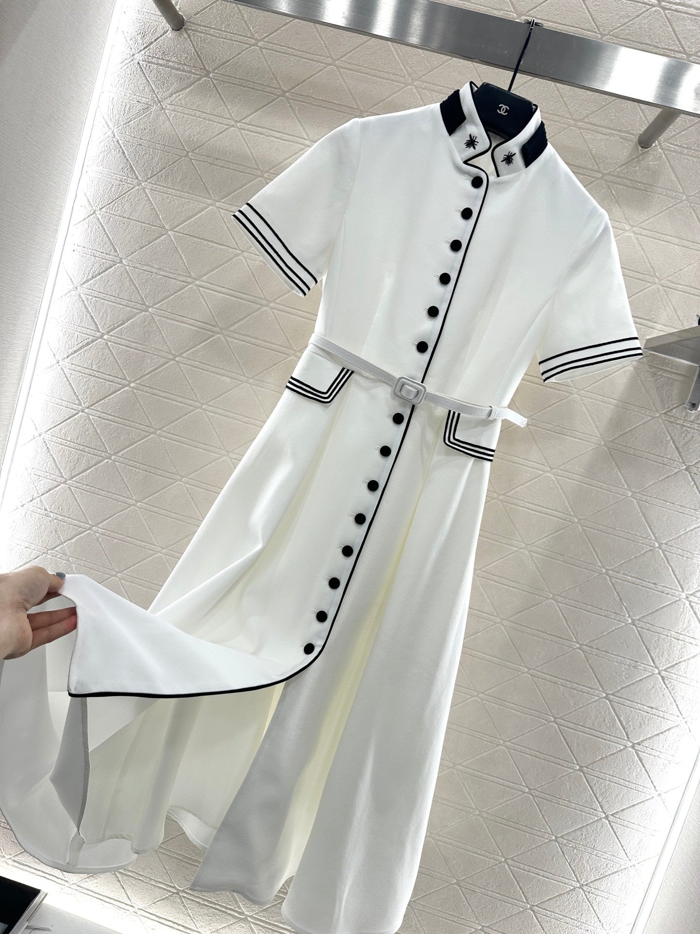 Di 25 Short-sleeved belt dress