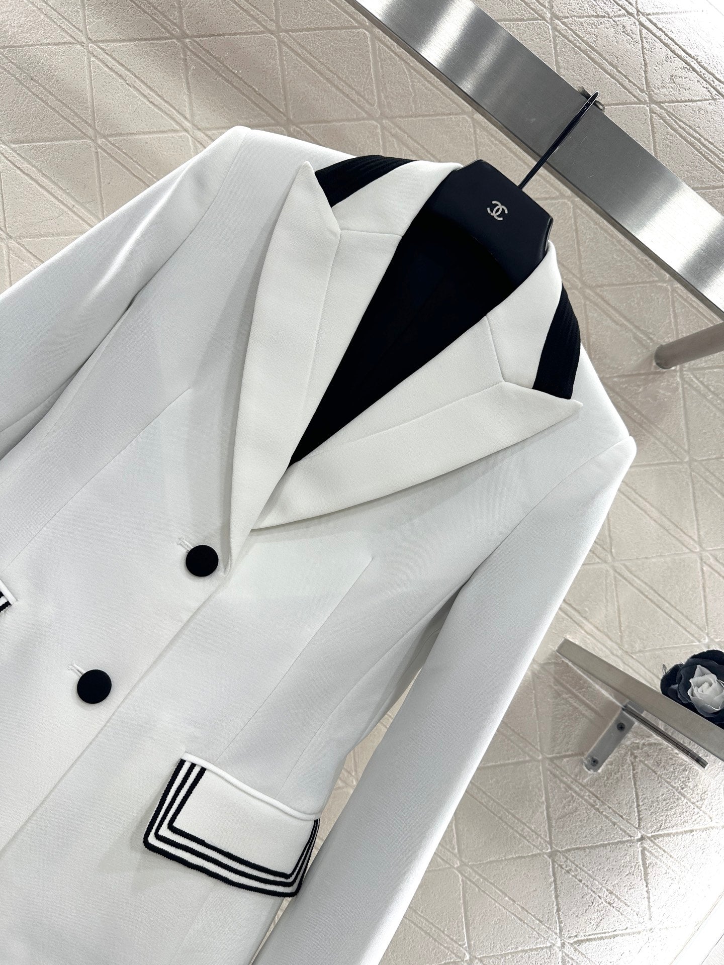 Di 25 Slim-fit straight shoulder suit
