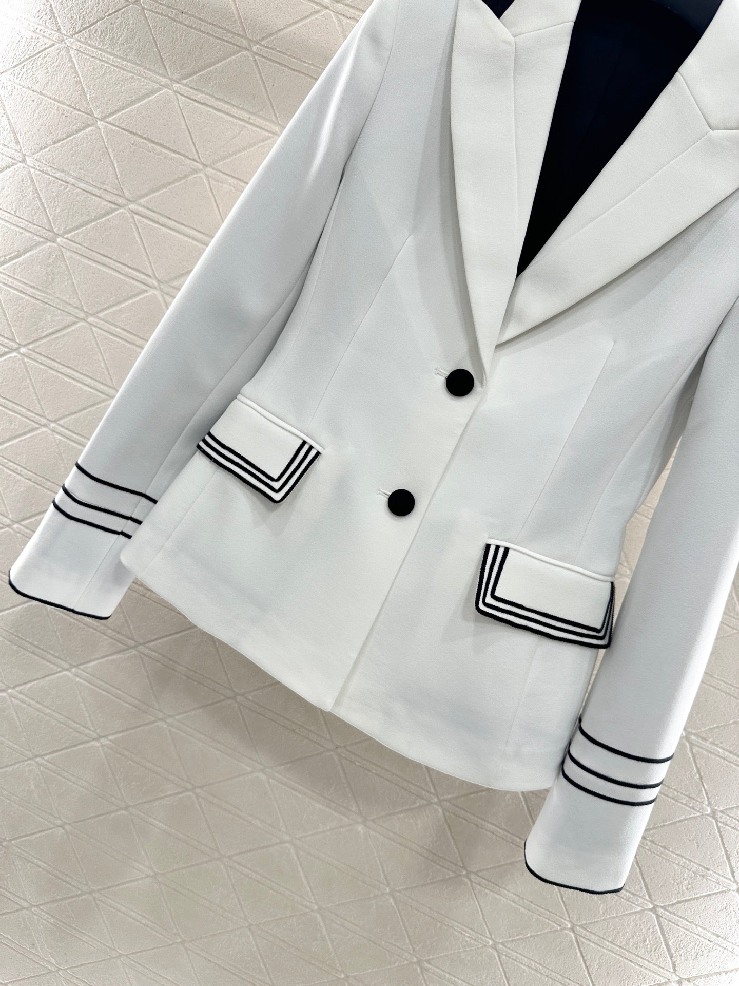 Di 25 Slim-fit straight shoulder suit
