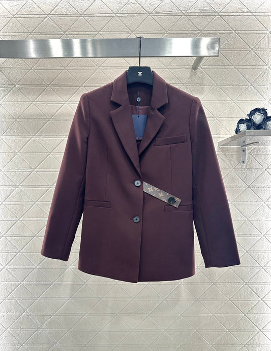 L 25 Belted blazer