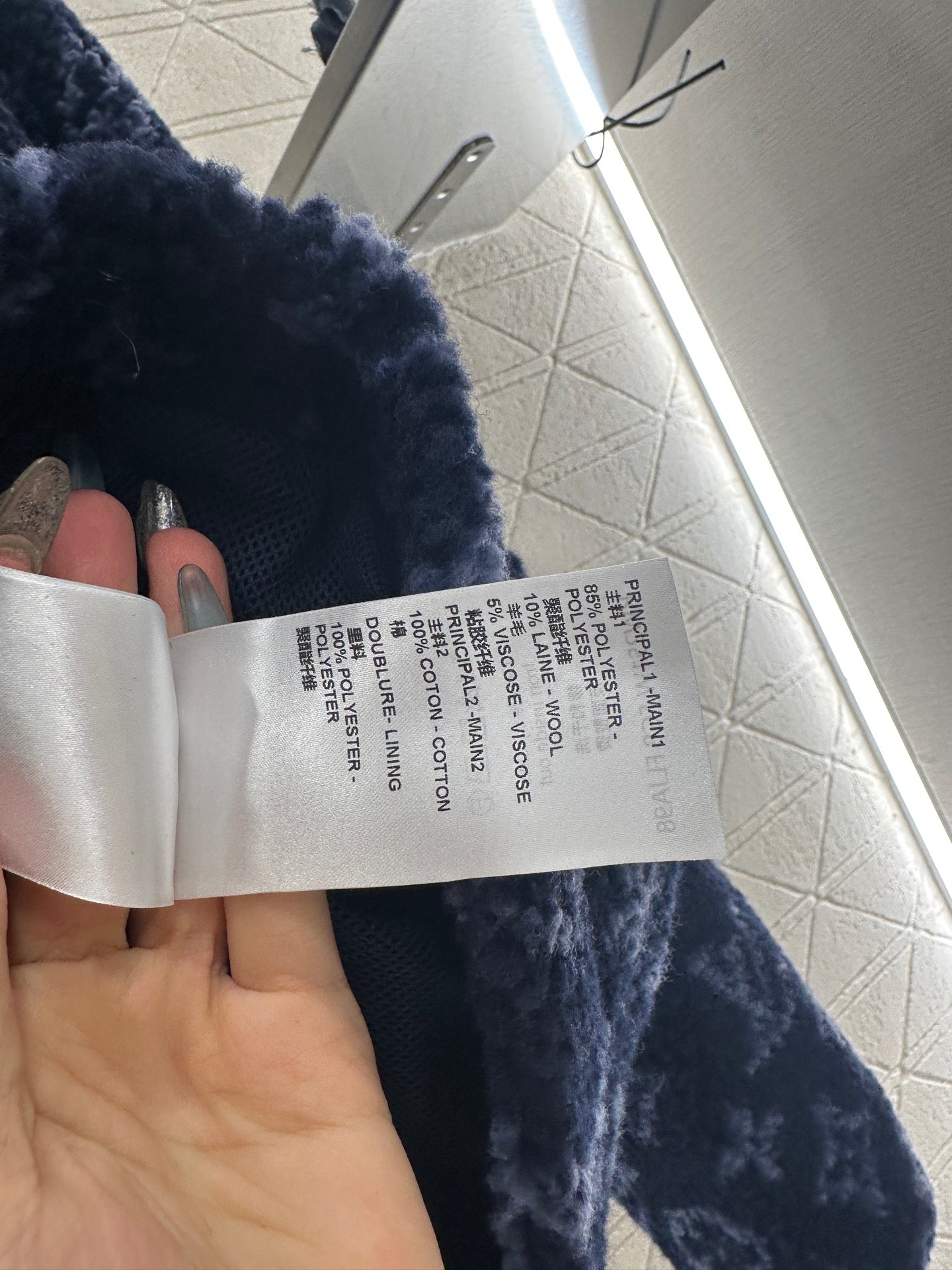 L 25 Hooded Teddy Lamb Jacket