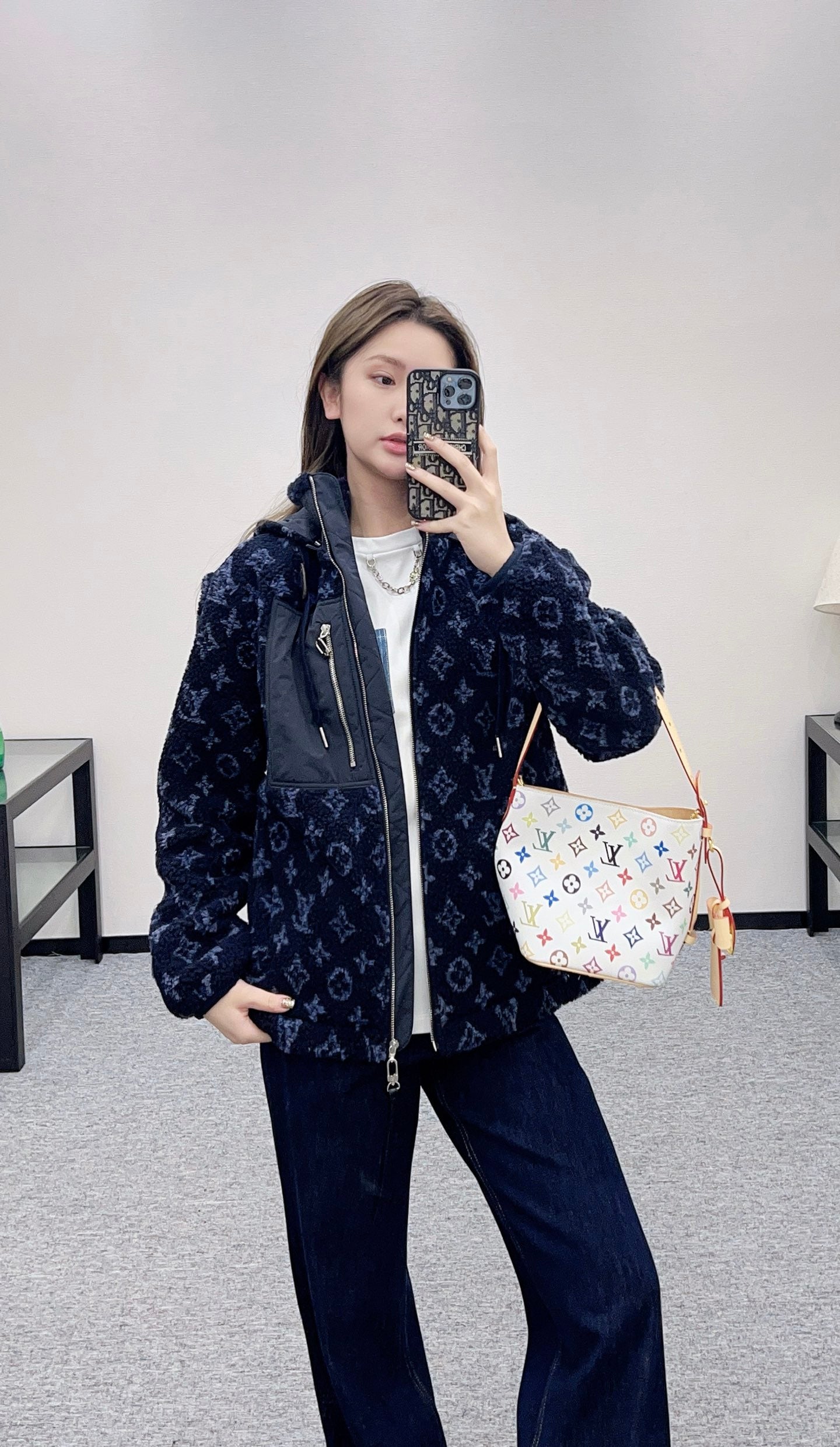 L 25 Hooded Teddy Lamb Jacket