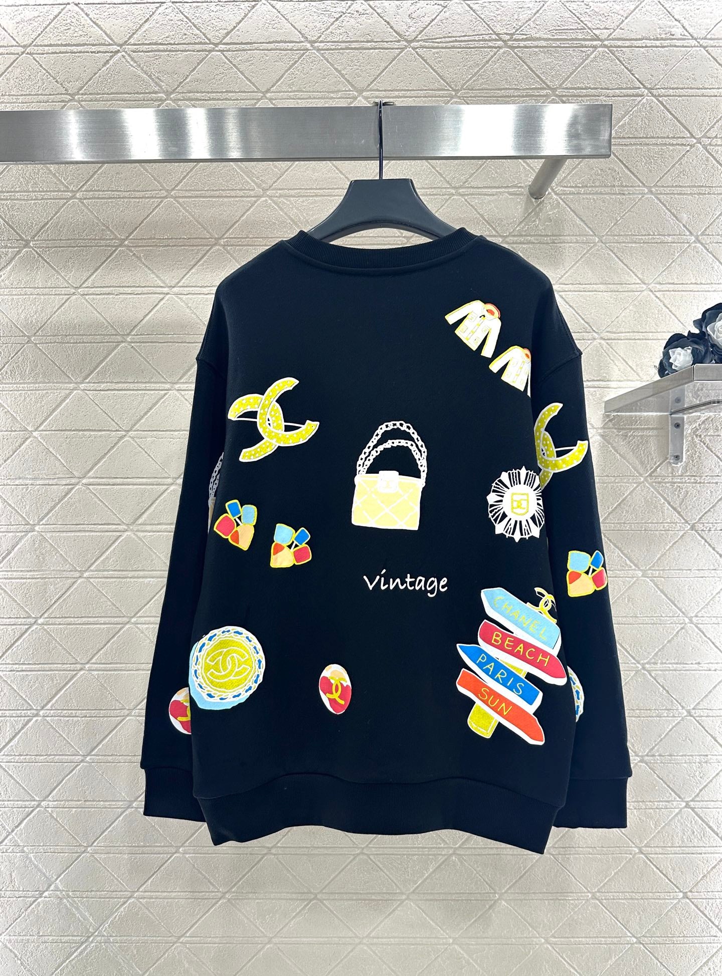 C 25 Hand-painted colorful print lettering sweatshirt